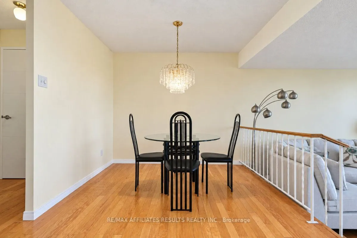 415 Greenview Avenue #408