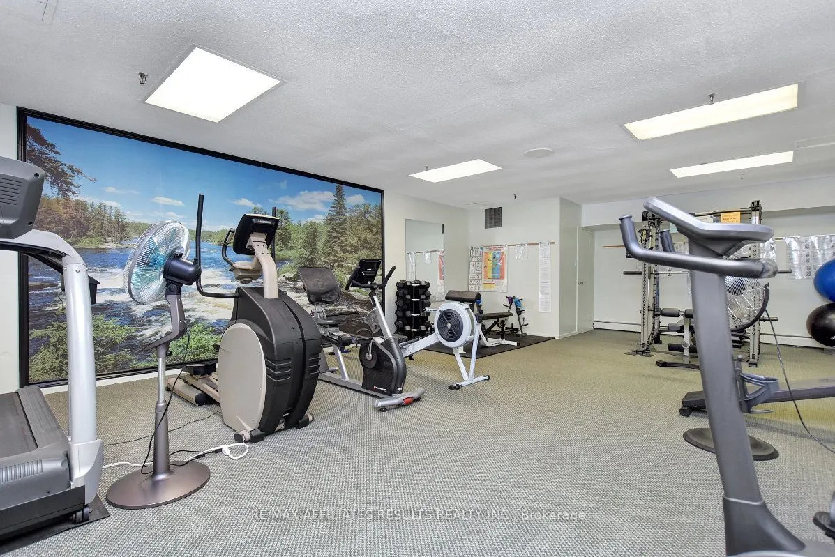 415 Greenview Avenue #408