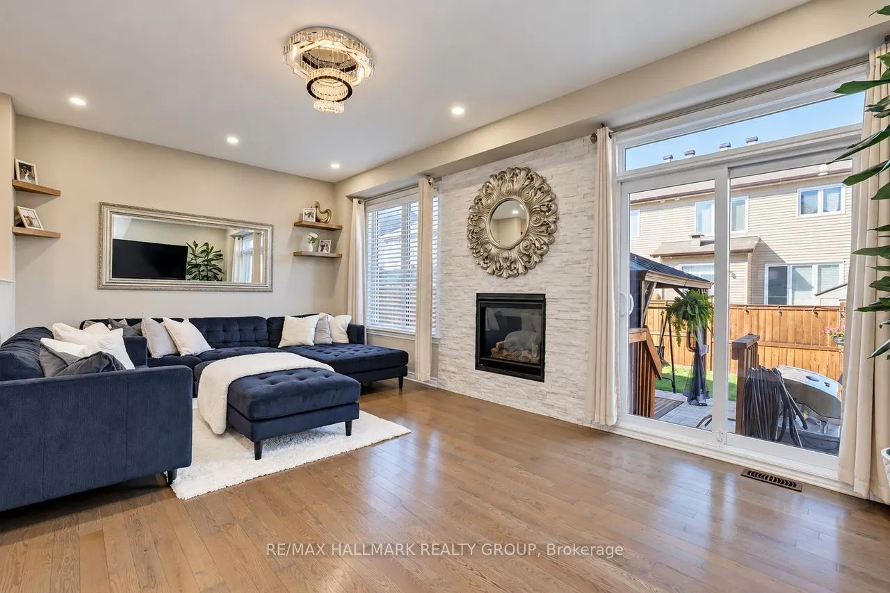 512 Vivera Place