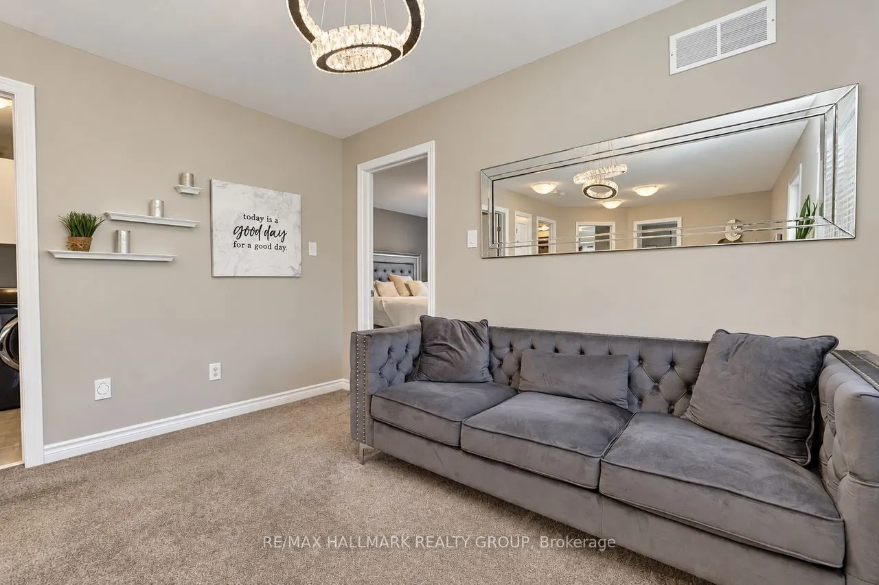 512 Vivera Place