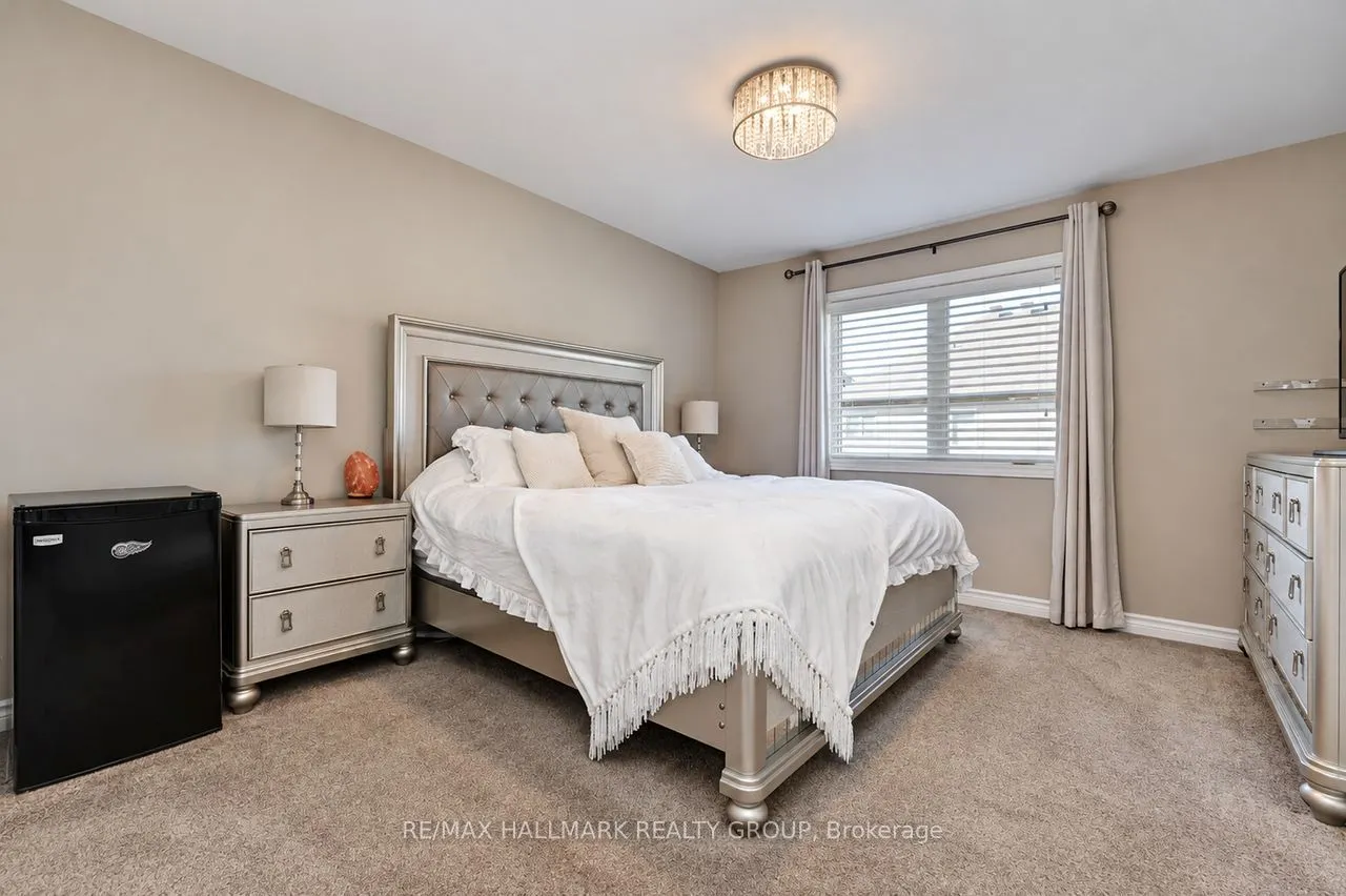 512 Vivera Place