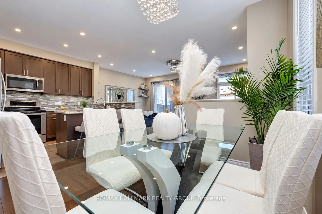 512 Vivera Place