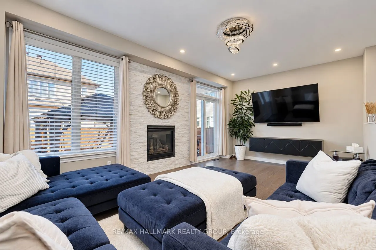 512 Vivera Place