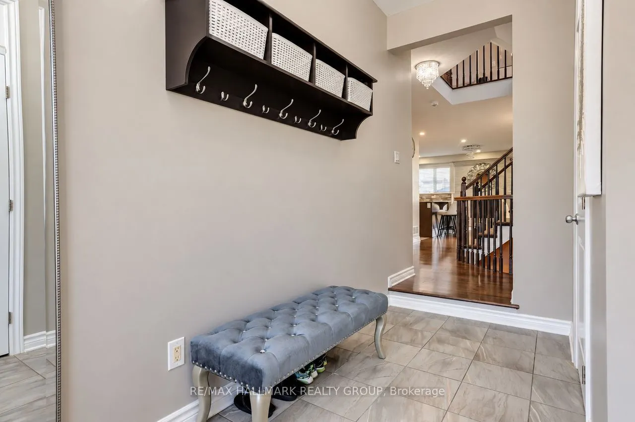 512 Vivera Place