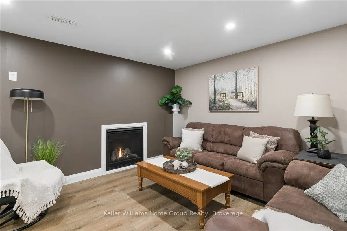 8 Stonefield Drive