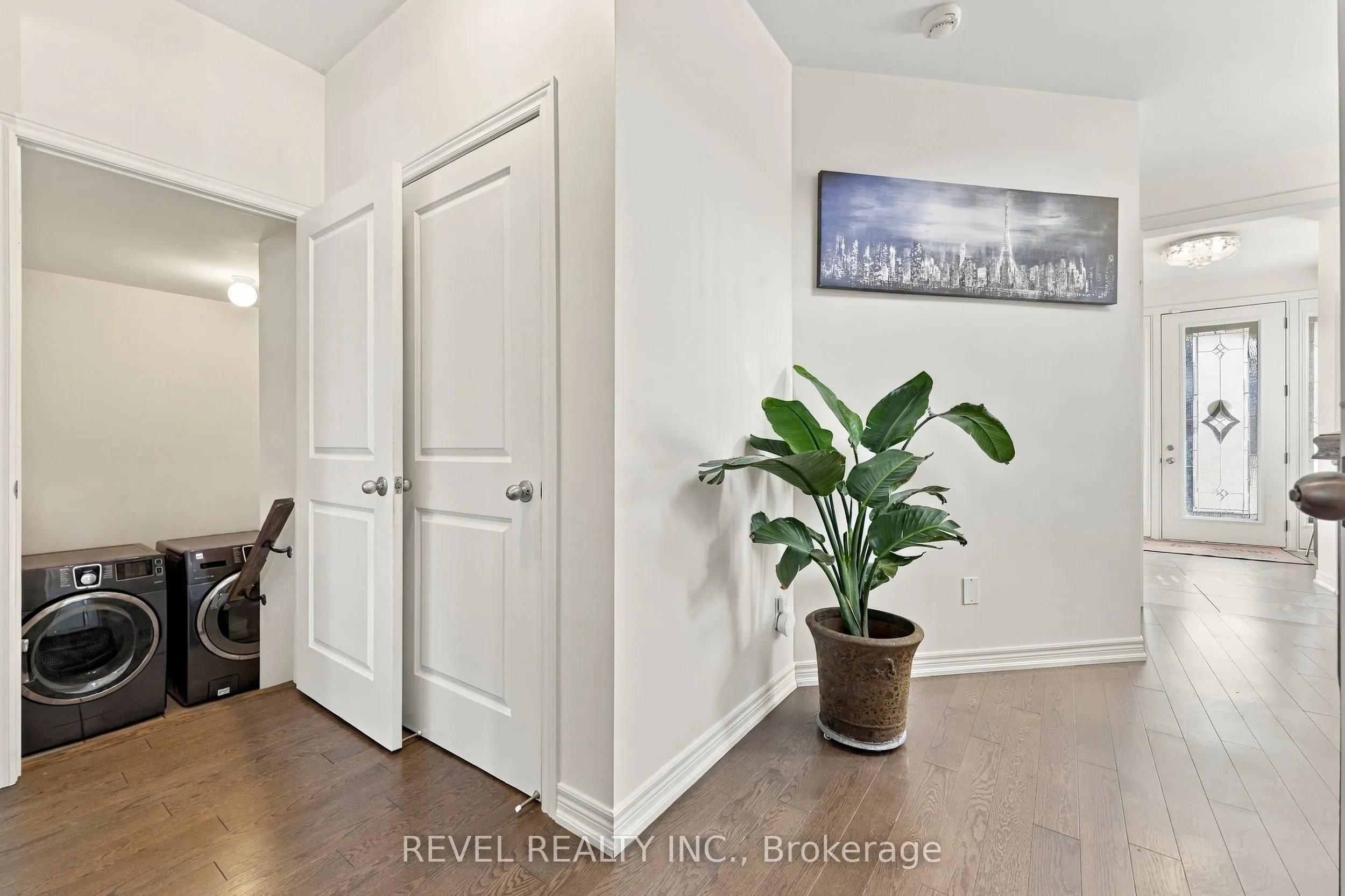 97 Narbonne Crescent