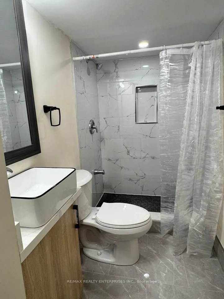 60 Wakelin Terrace #Lower - 1 Bedroom