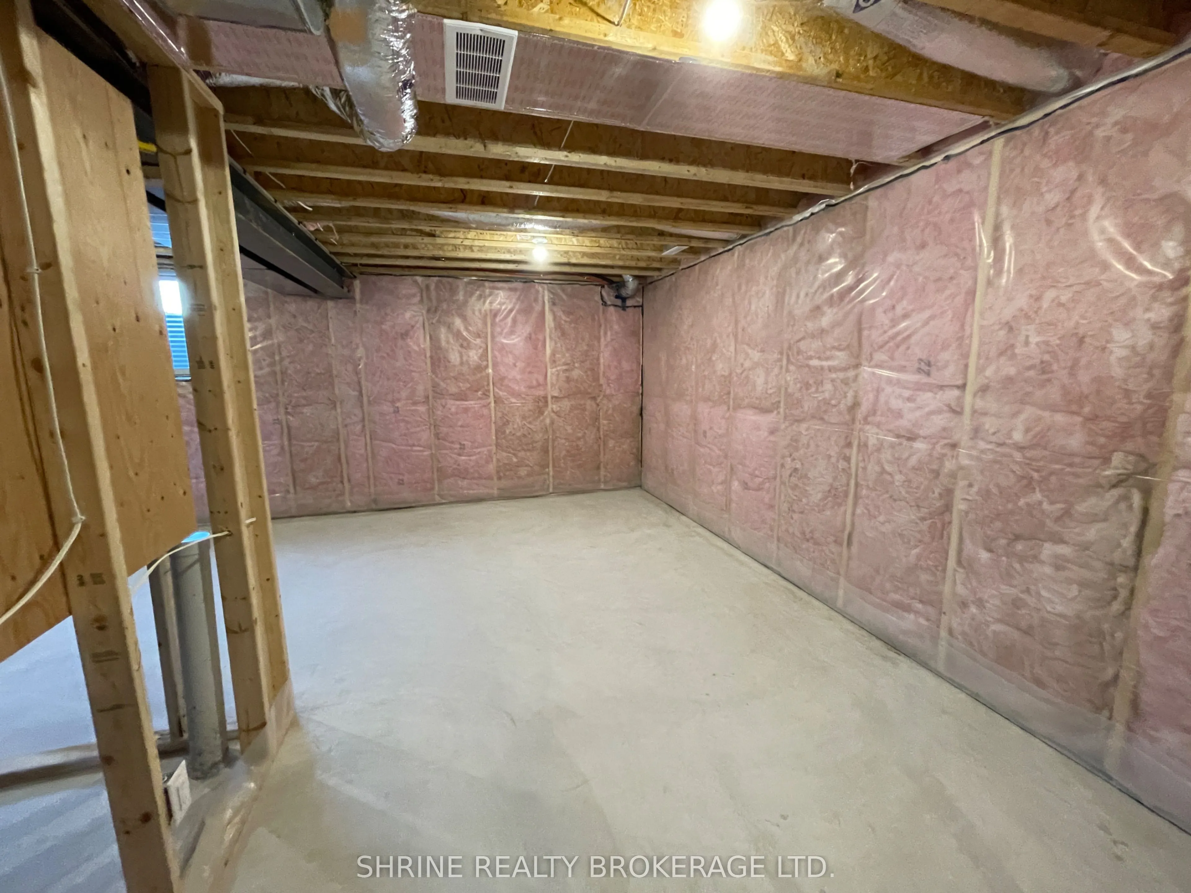 147 Scotts Avenue #24