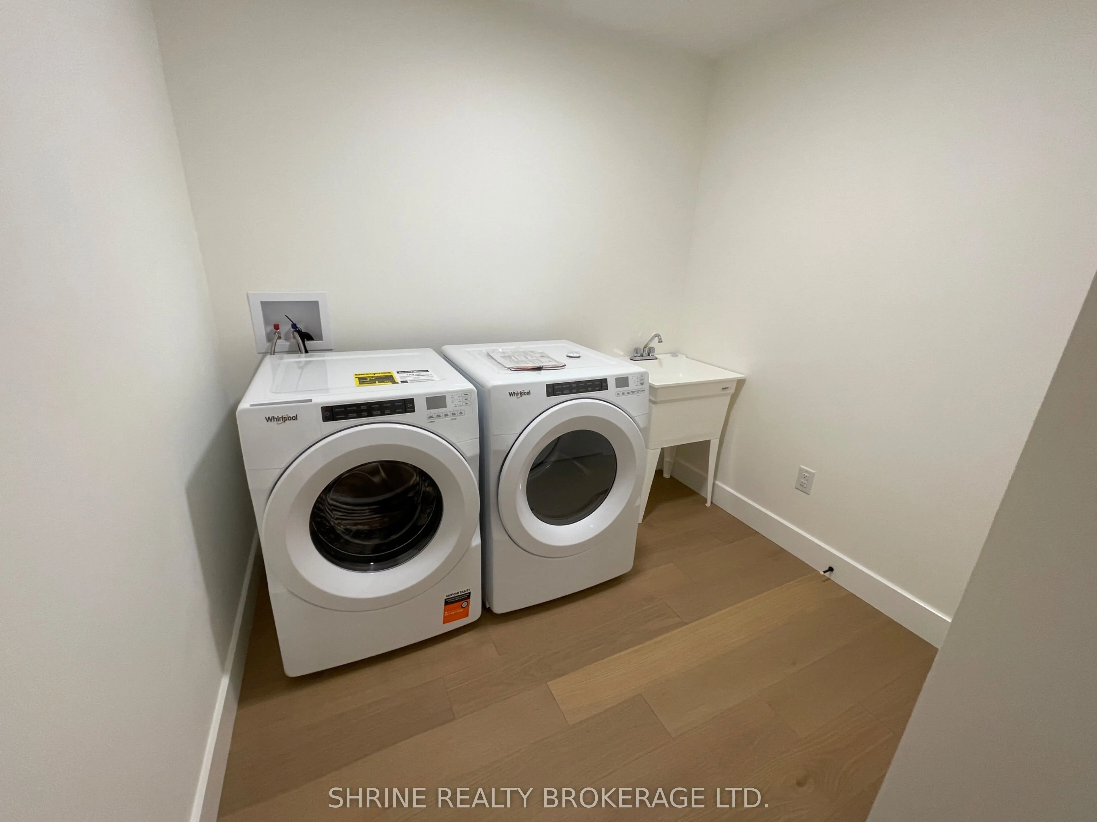 147 Scotts Avenue #24