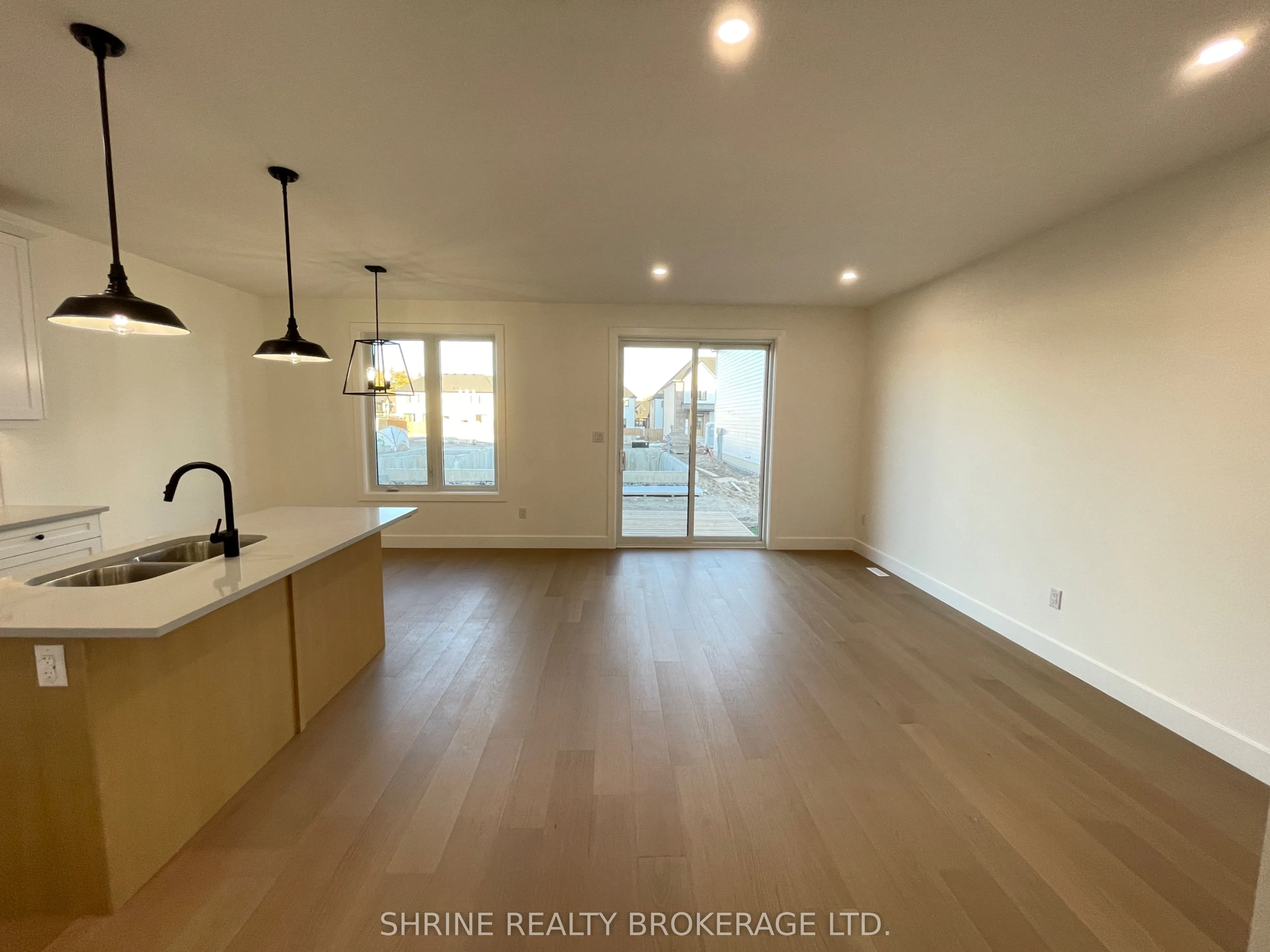 147 Scotts Avenue #24