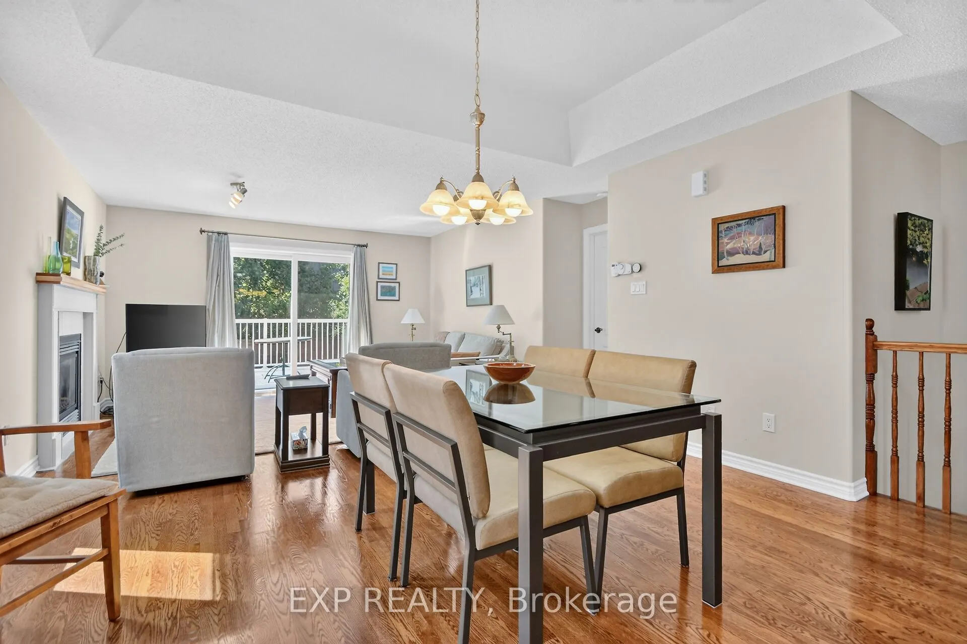 40 Gaslight Way