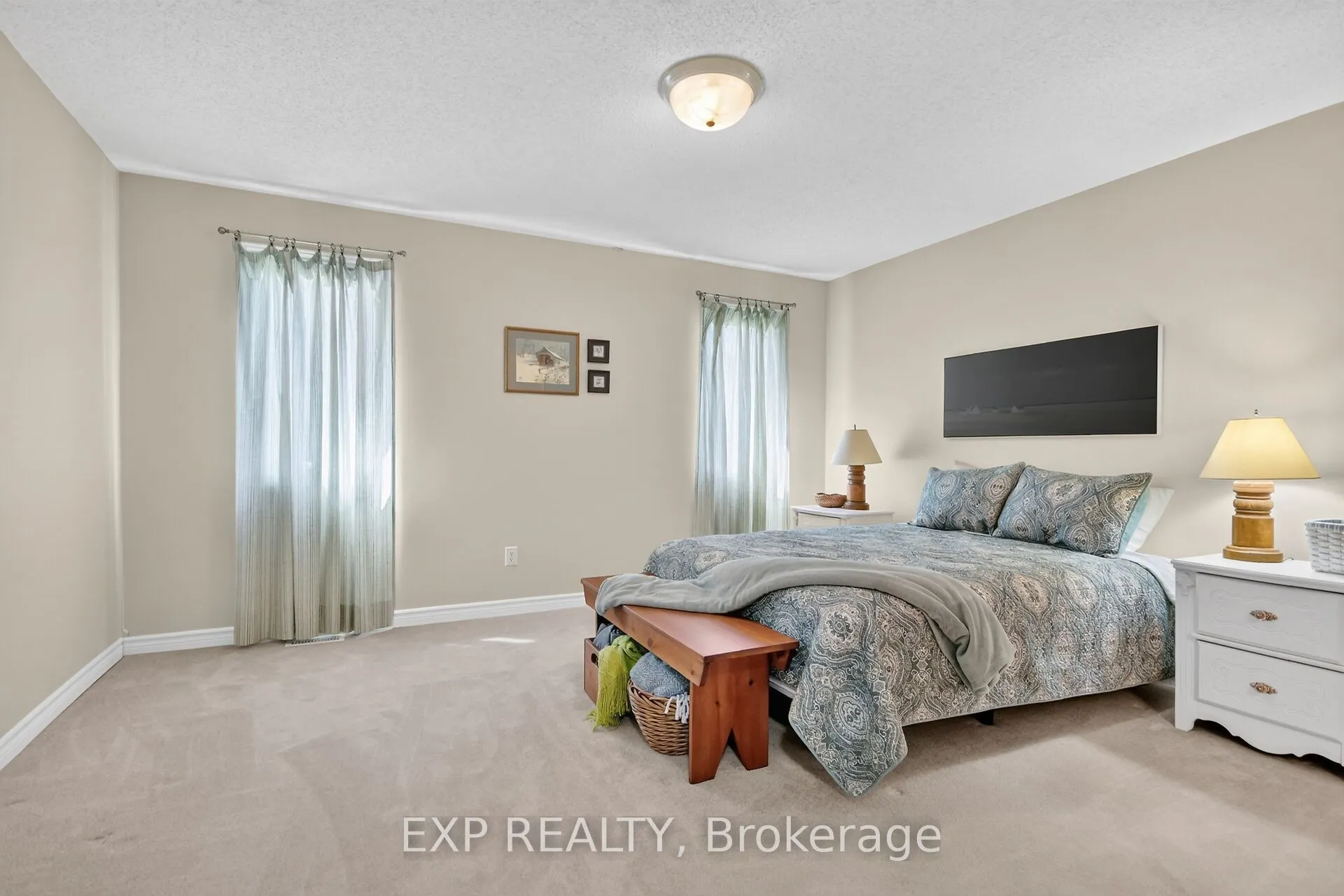 40 Gaslight Way