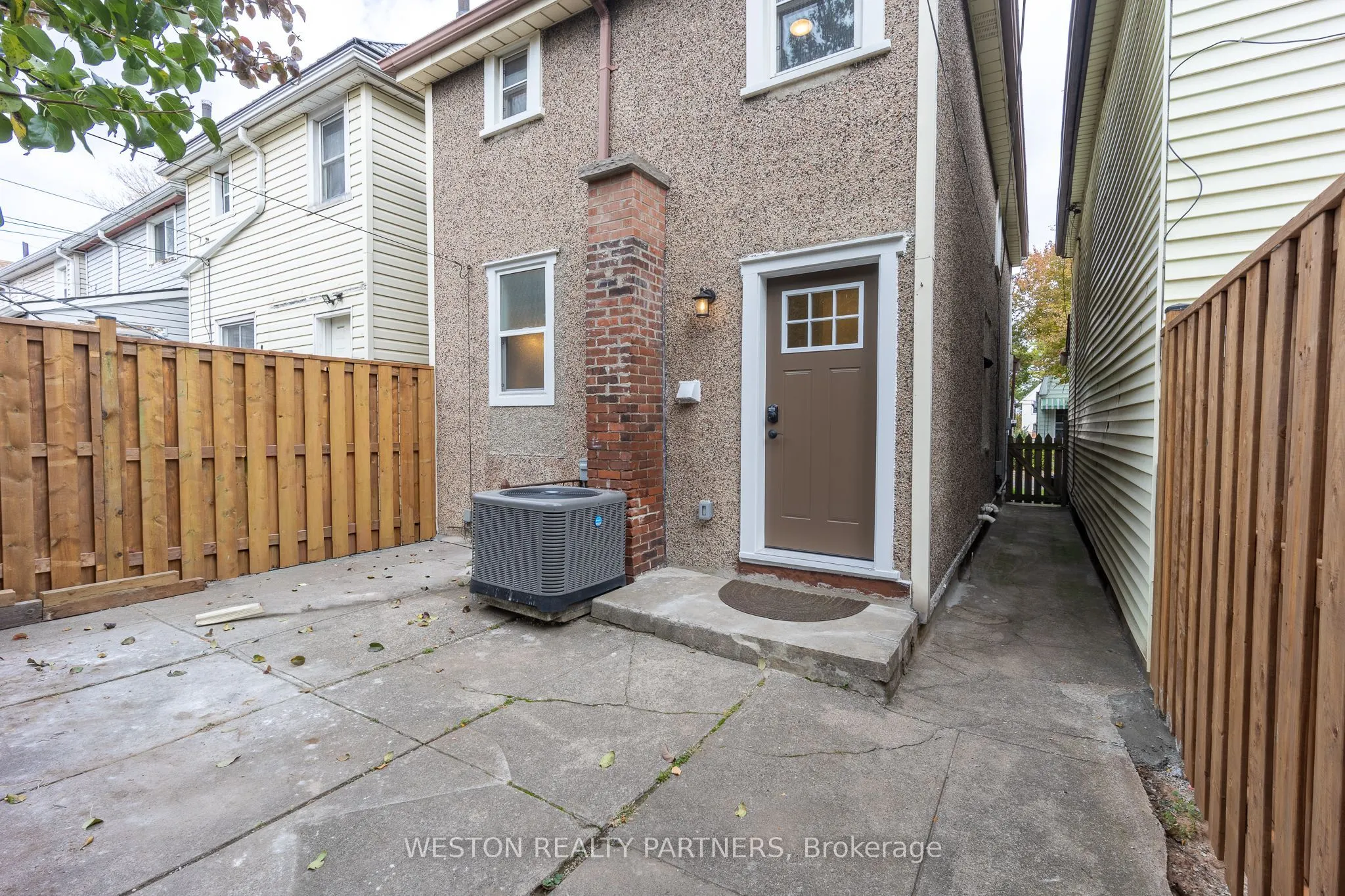62 Francis Street