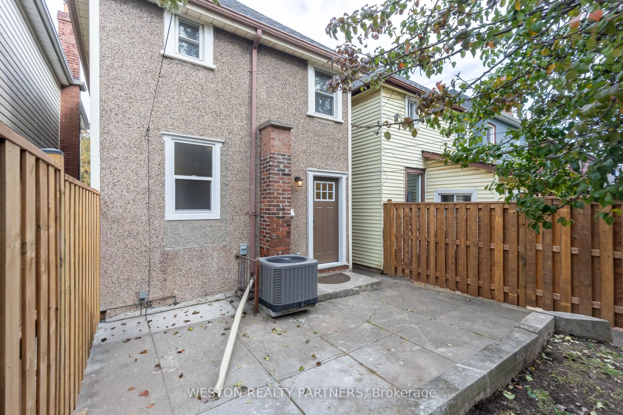 62 Francis Street