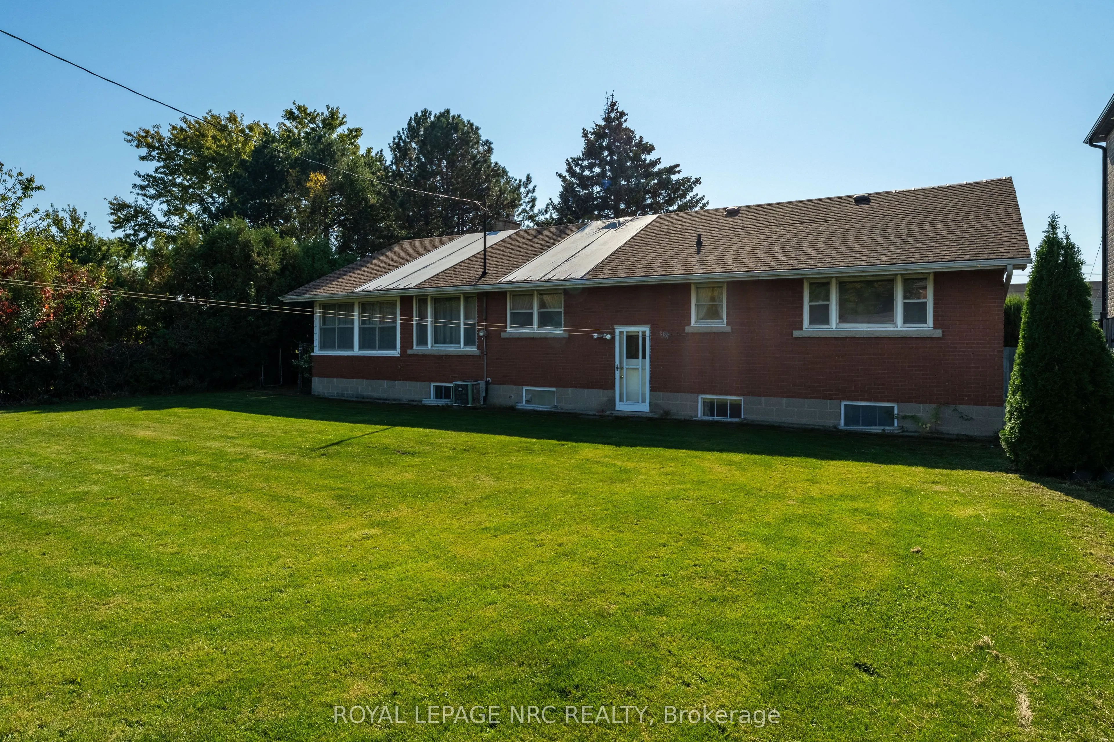 1023 North Service Road