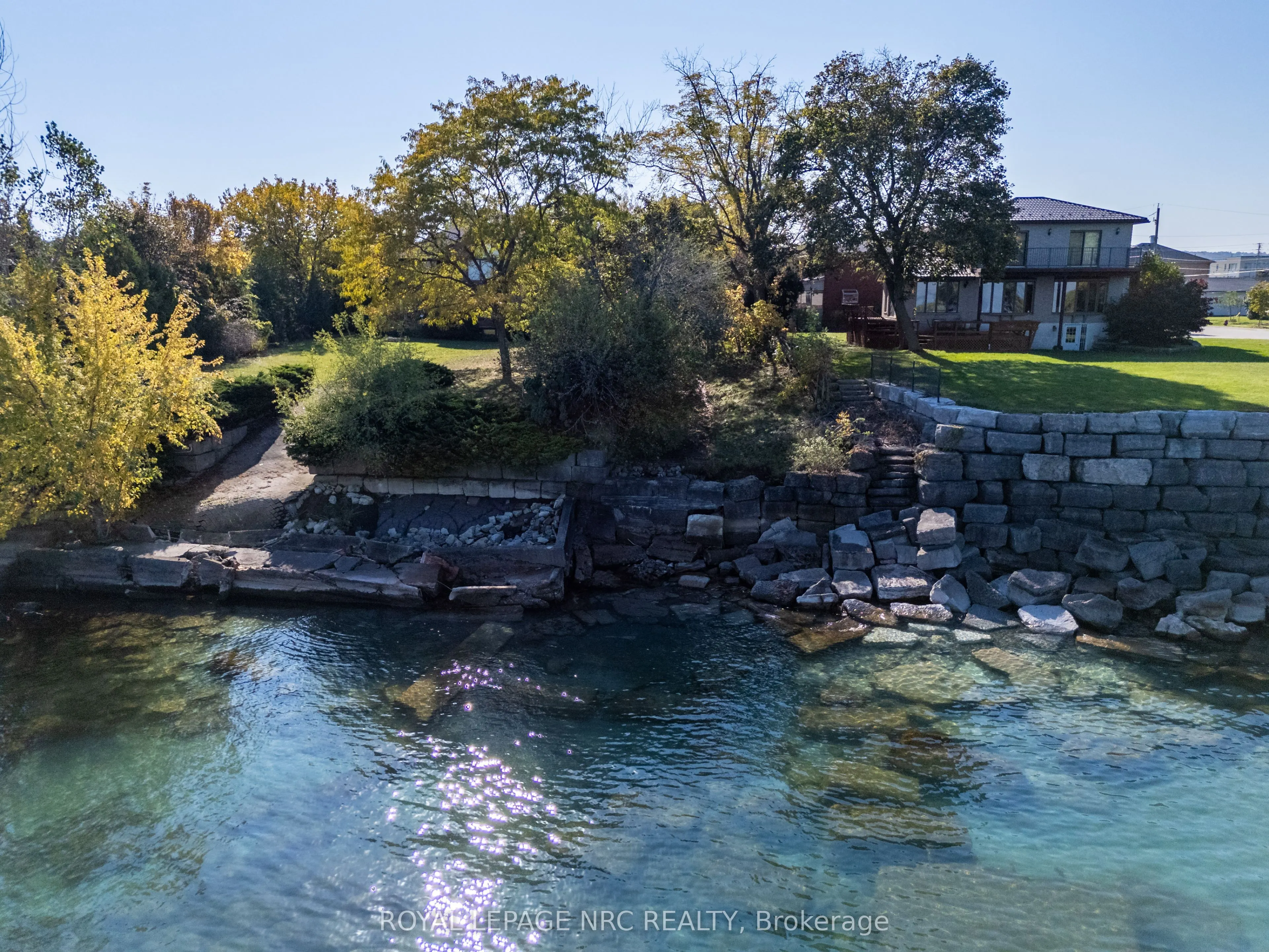 1023 North Service Road