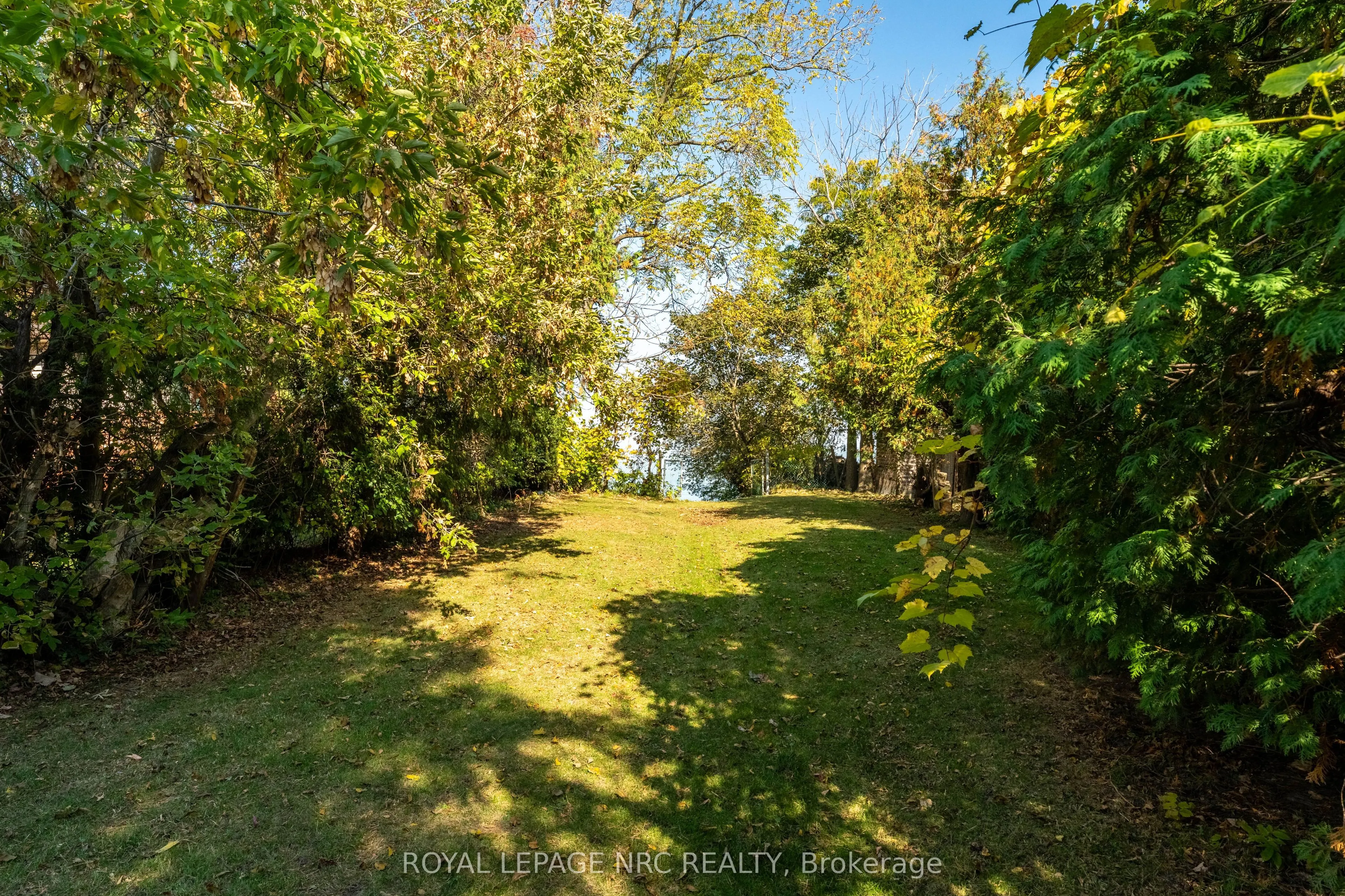 1023 North Service Road