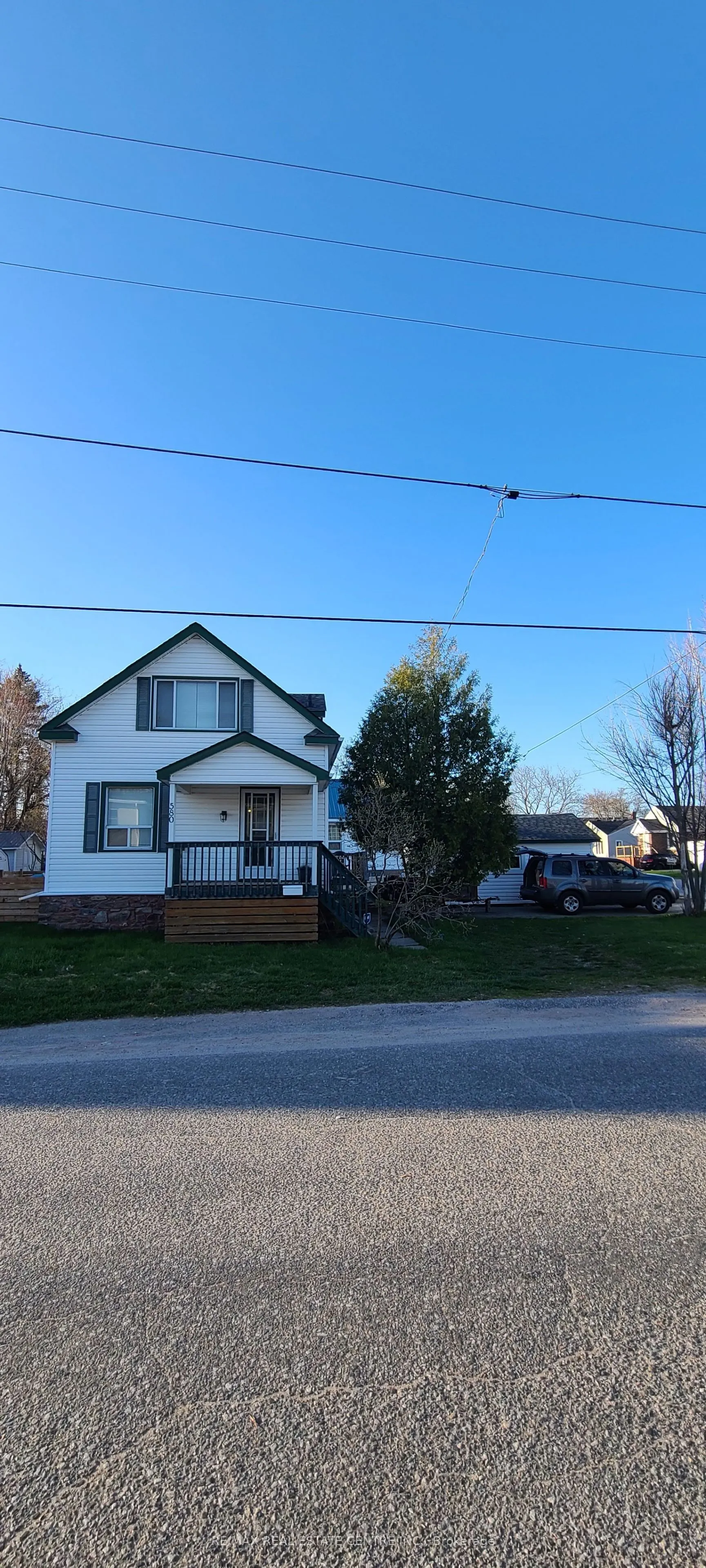 580 ROSE Avenue