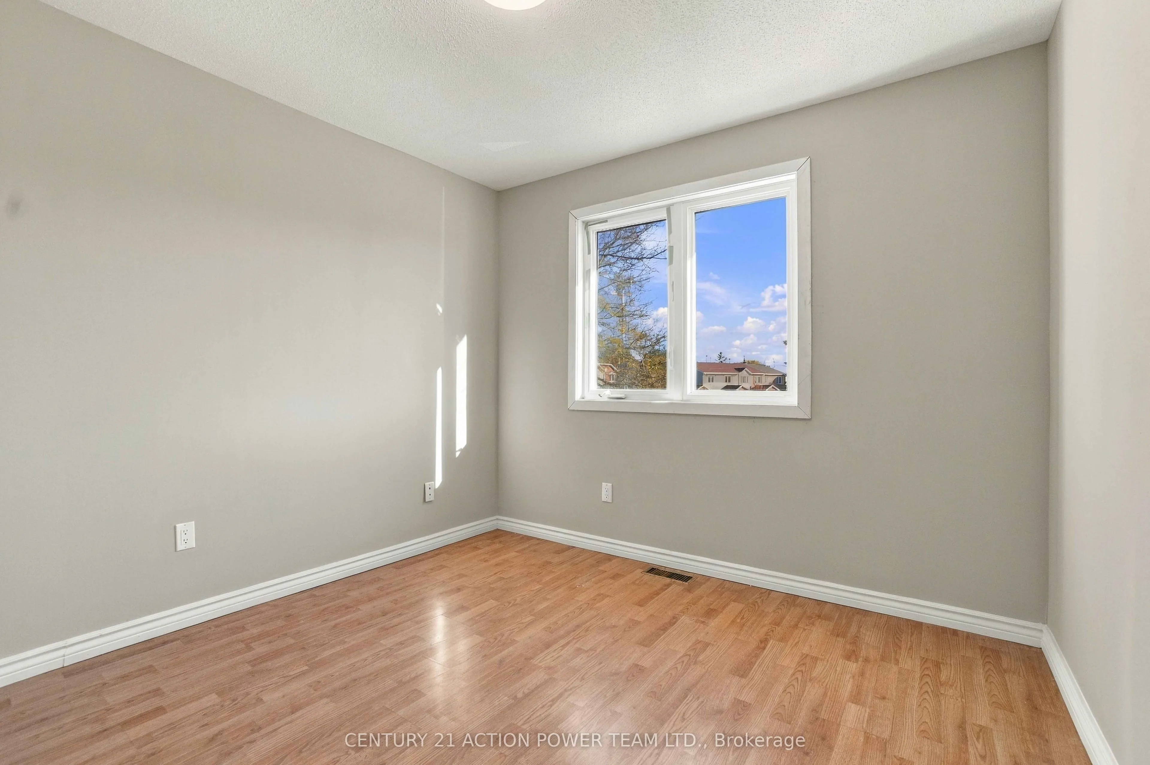 605 Latour Crescent