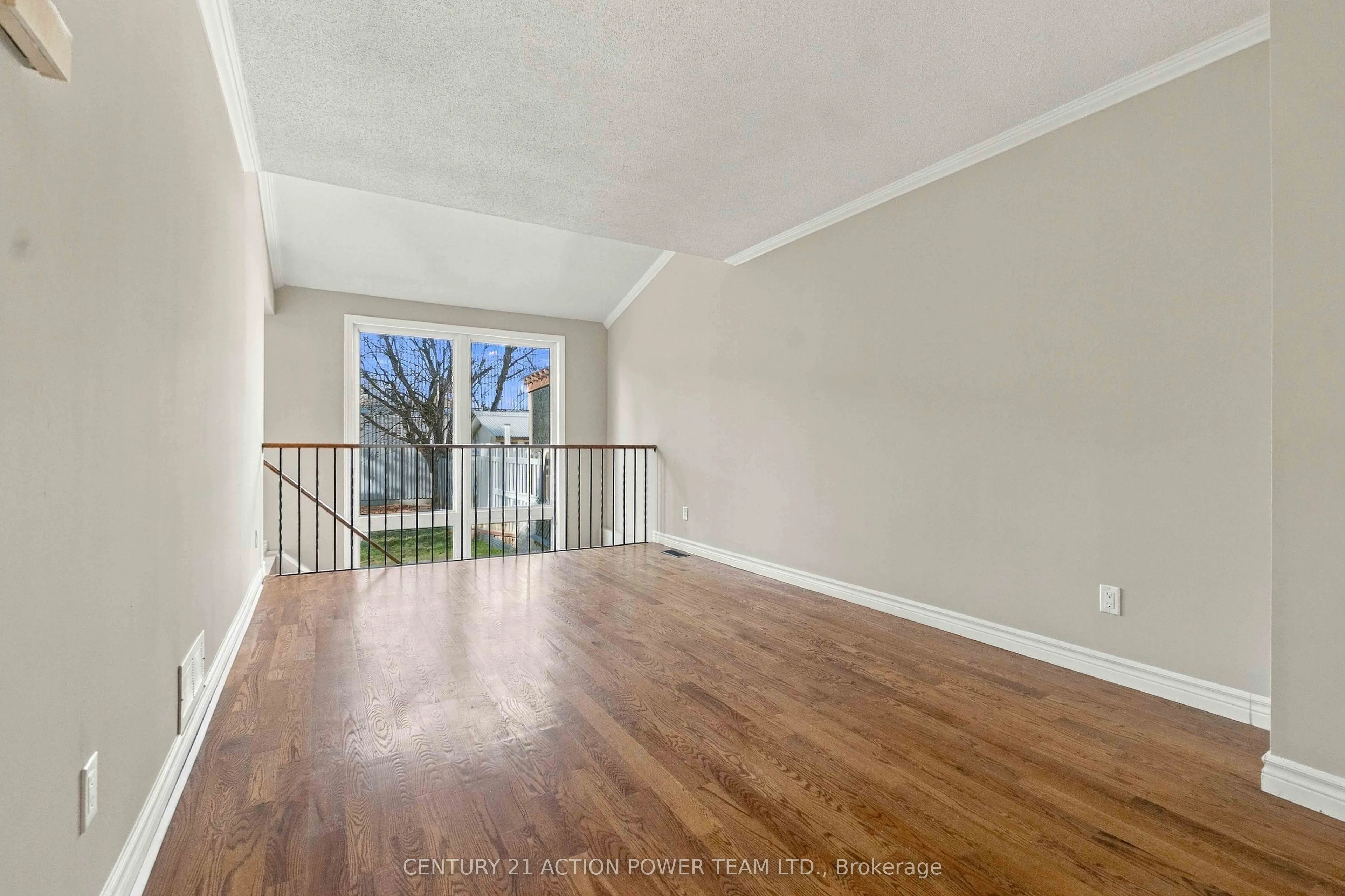 605 Latour Crescent