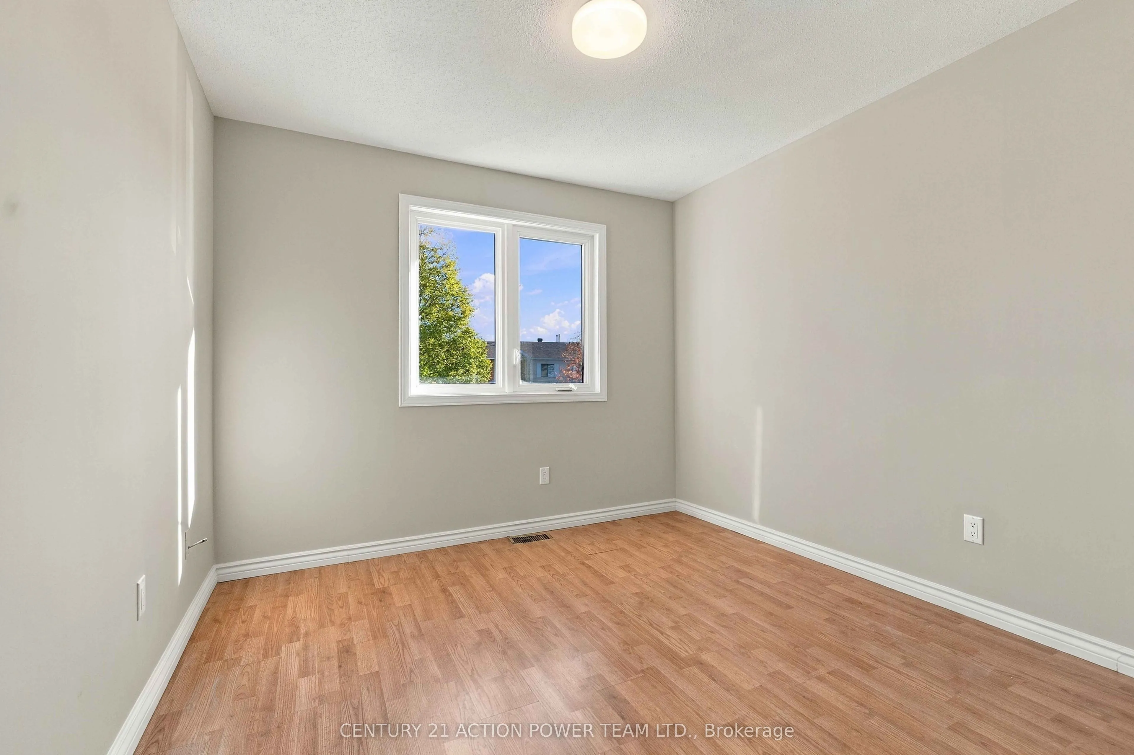 605 Latour Crescent