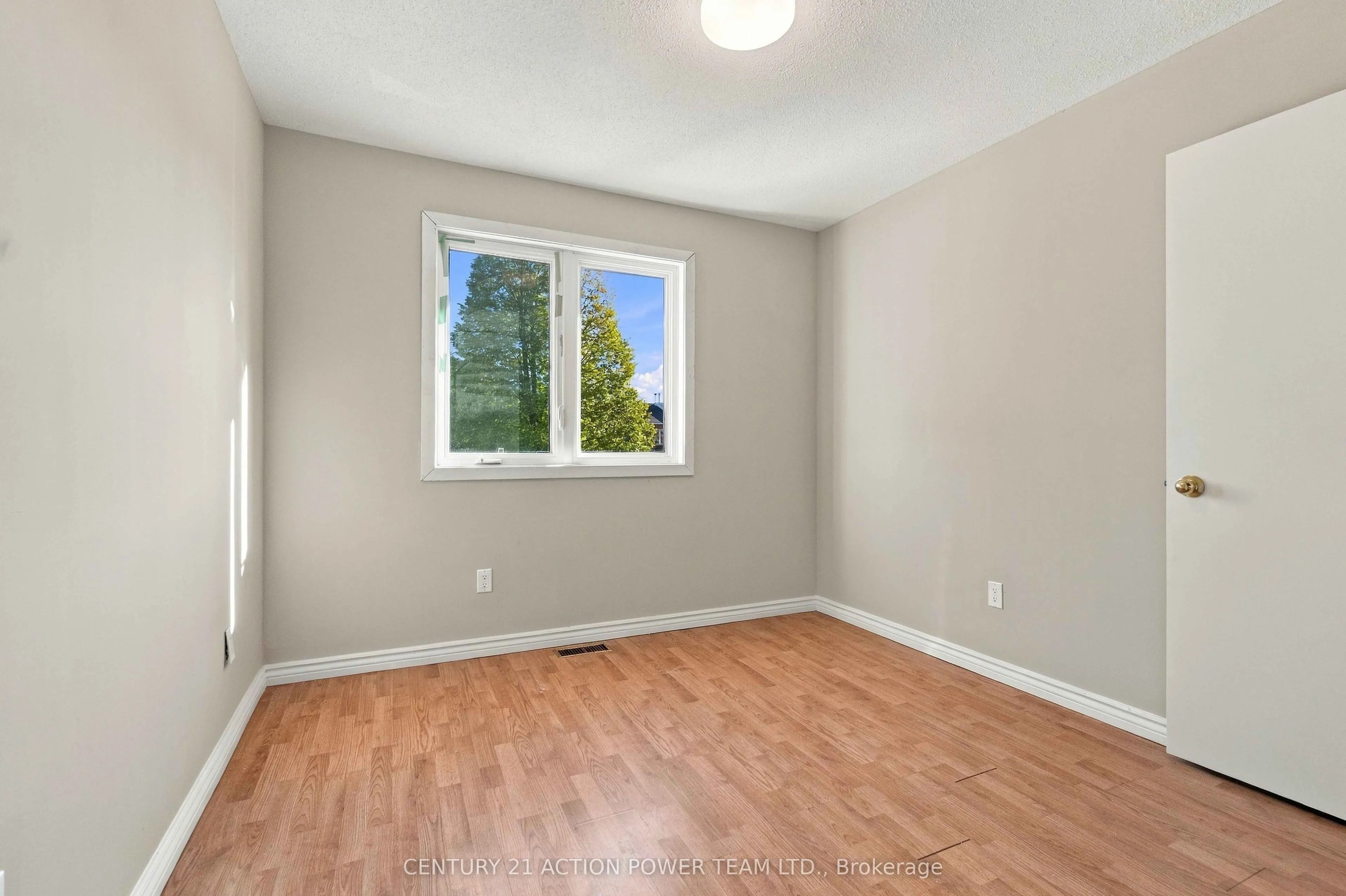 605 Latour Crescent