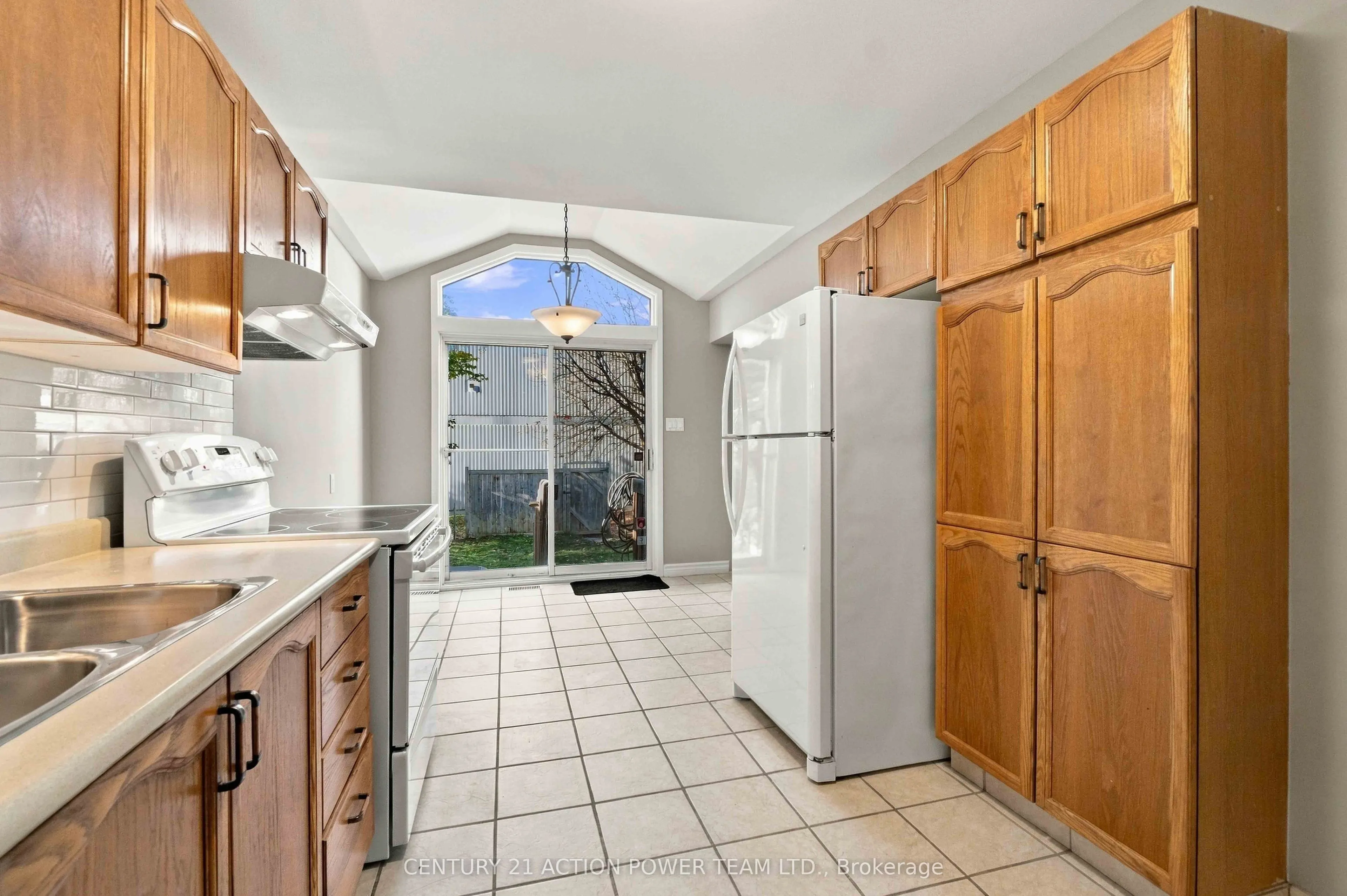 605 Latour Crescent