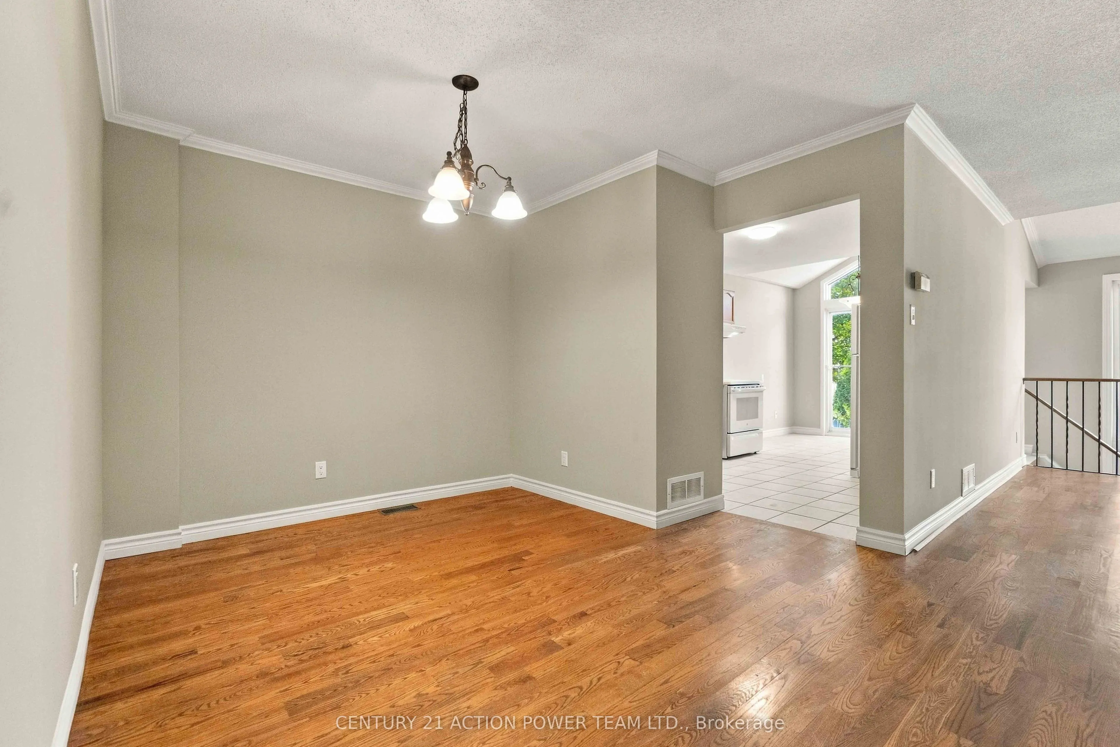 605 Latour Crescent