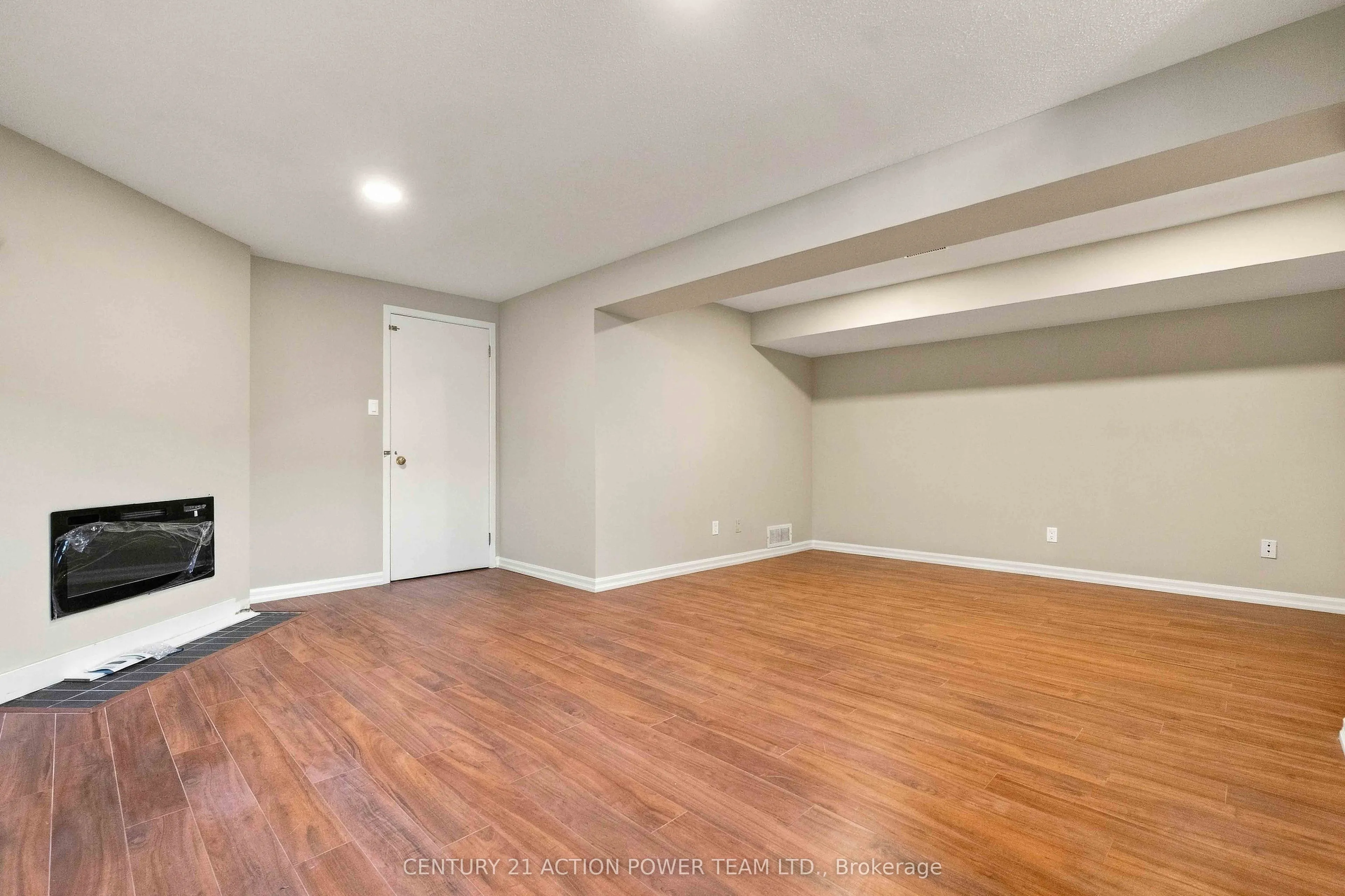 605 Latour Crescent