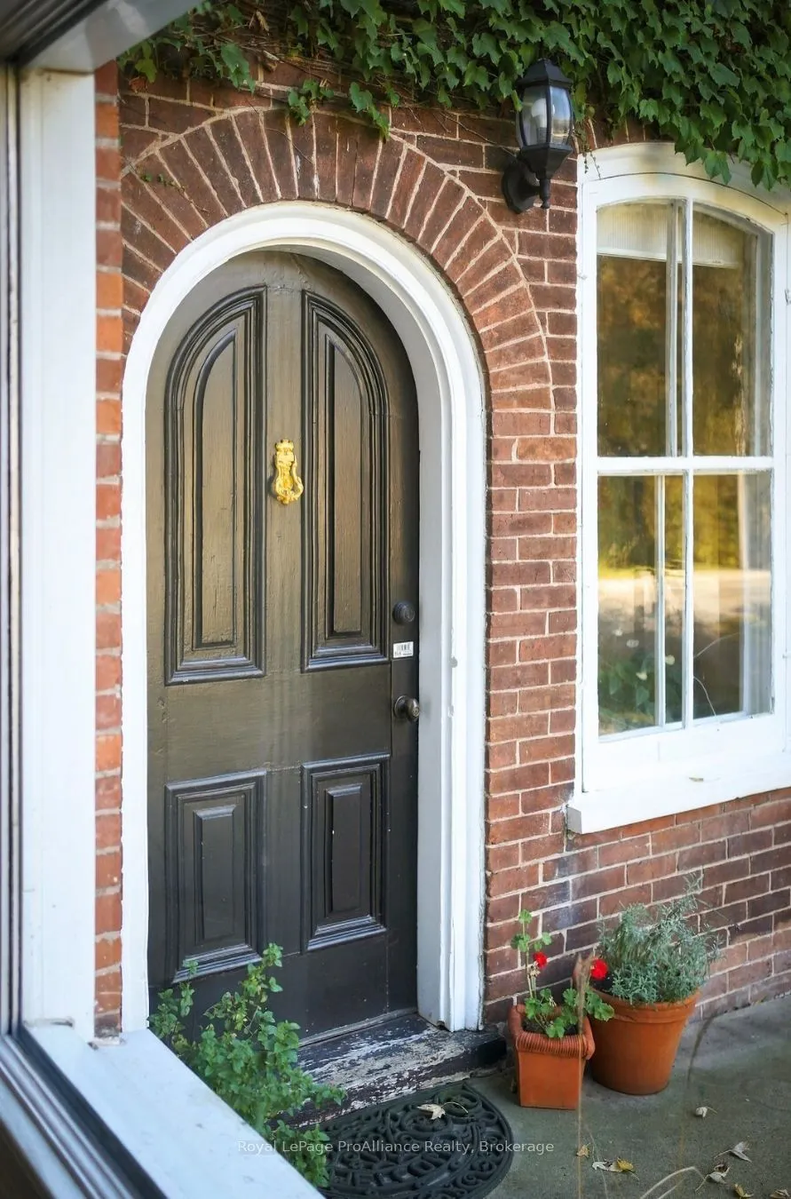 87 Bloomfield Main Street