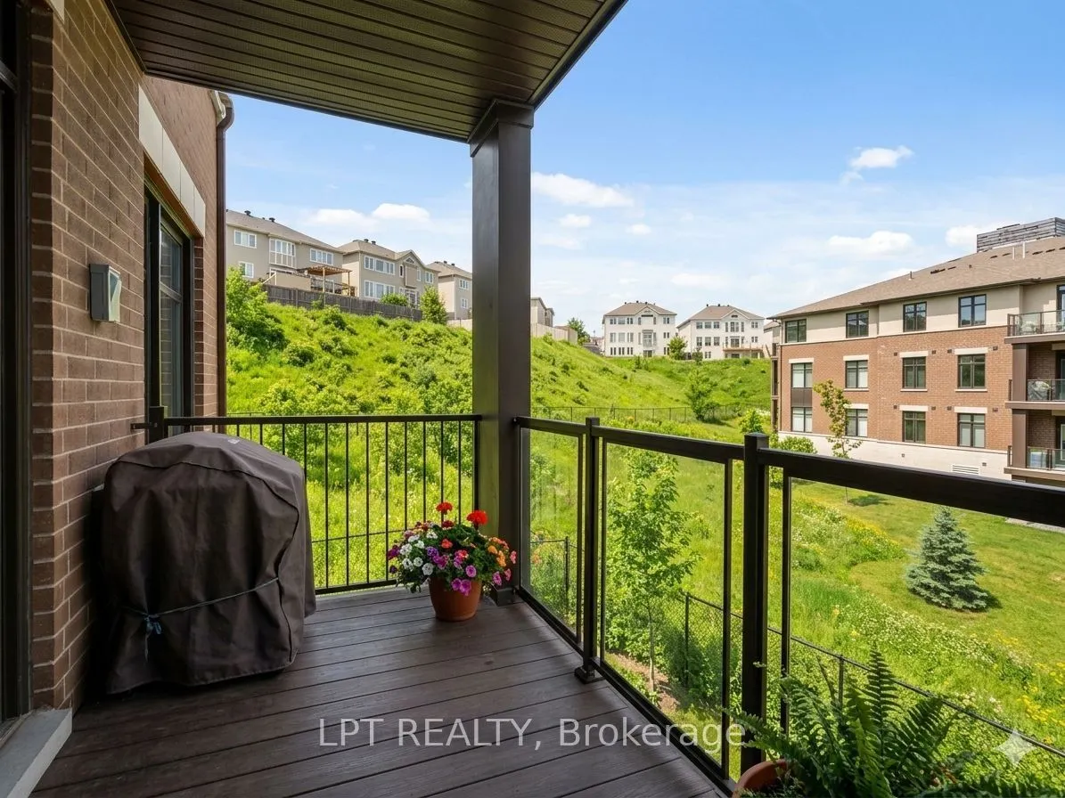 190 GUELPH Private #203