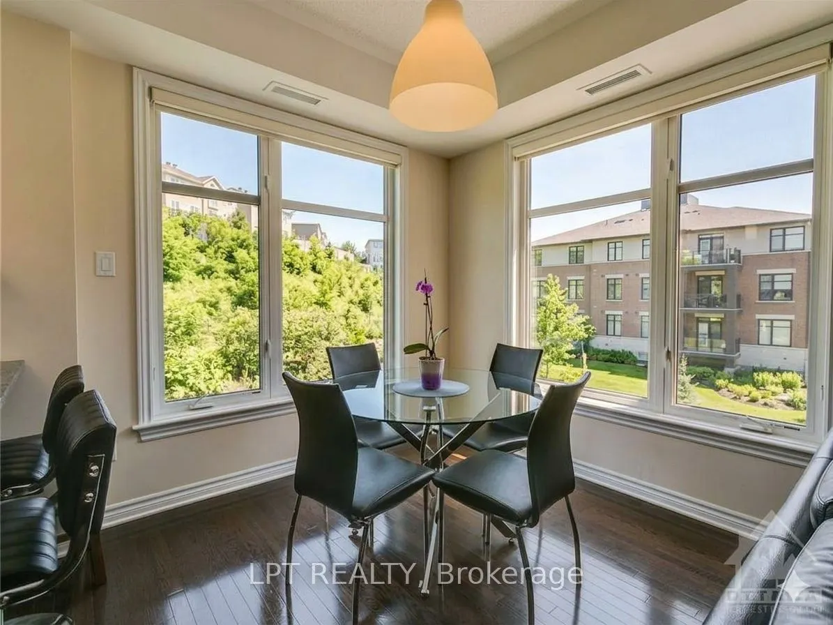 190 GUELPH Private #203
