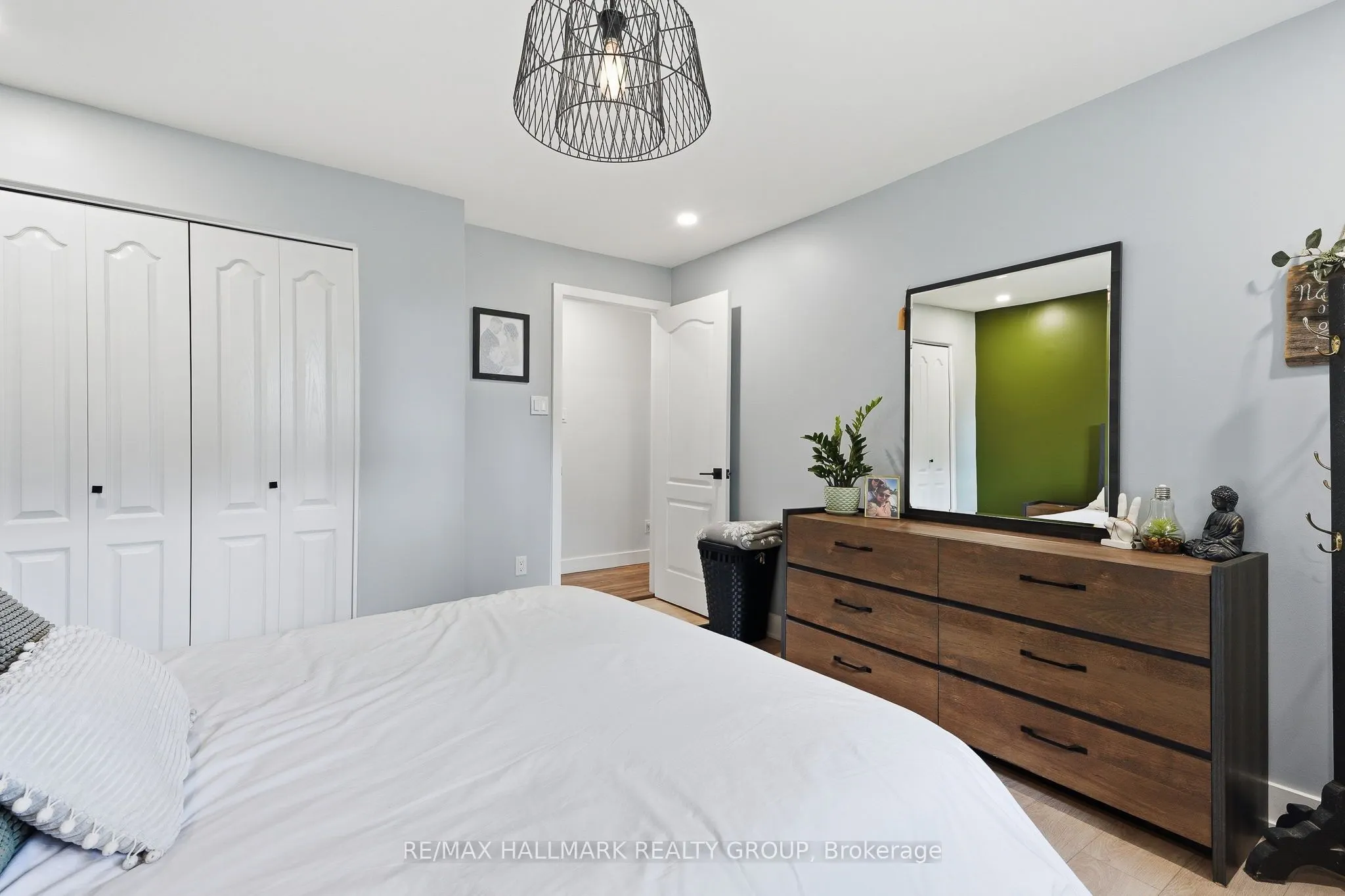 1236 ST ALBERT Road