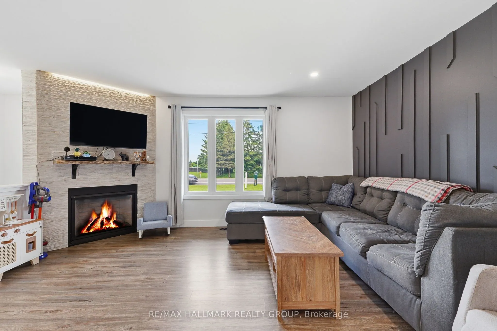 1236 ST ALBERT Road