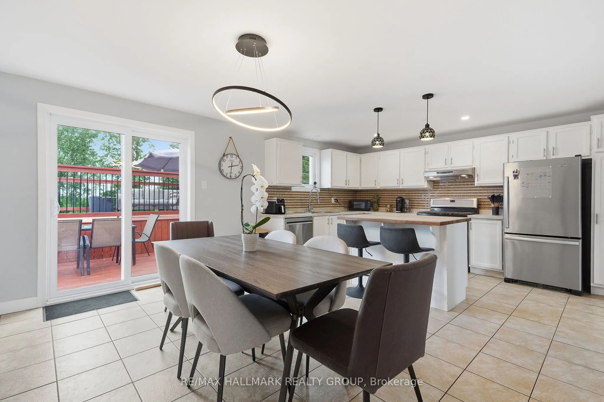 1236 ST ALBERT Road