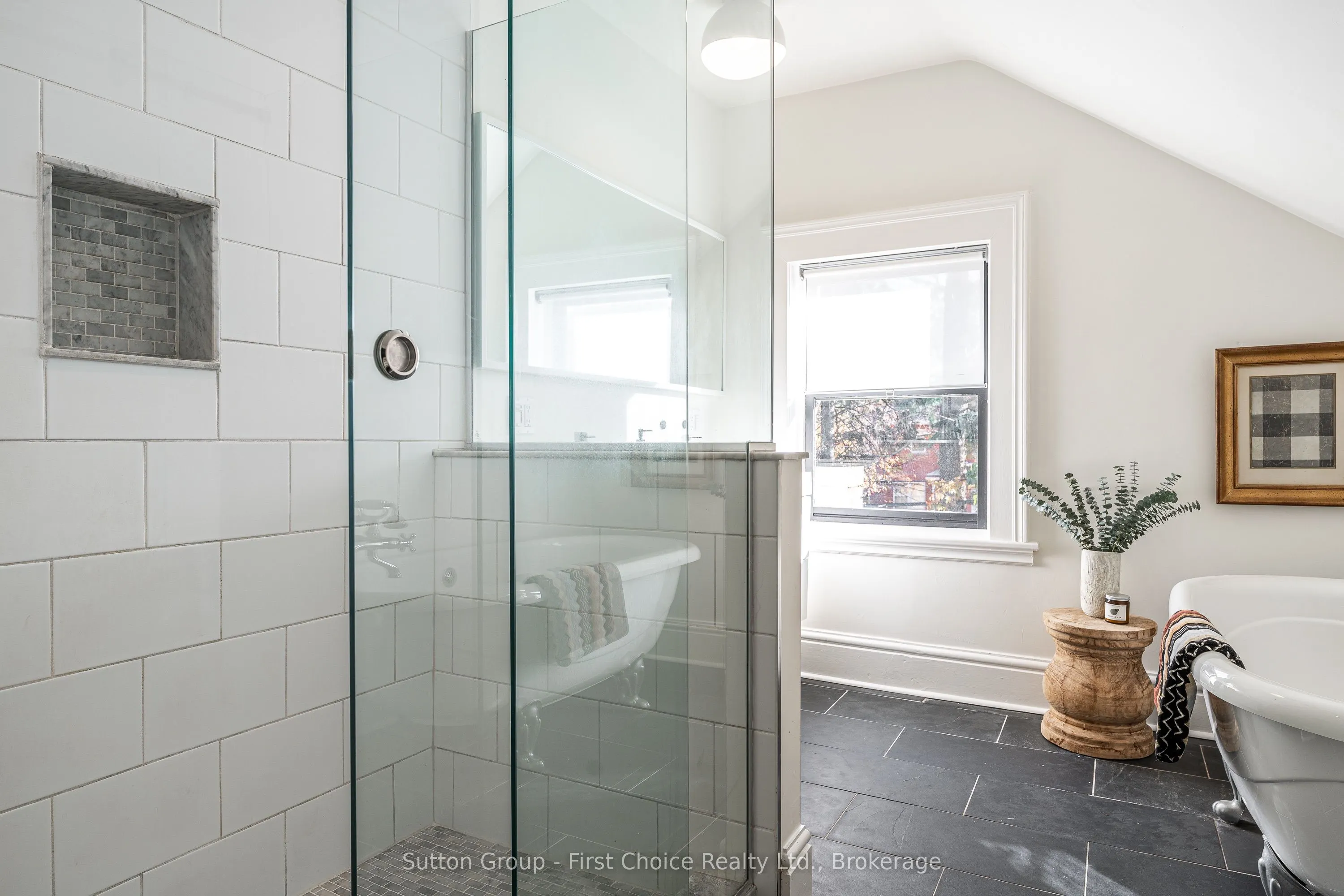 109 Cobourg Street
