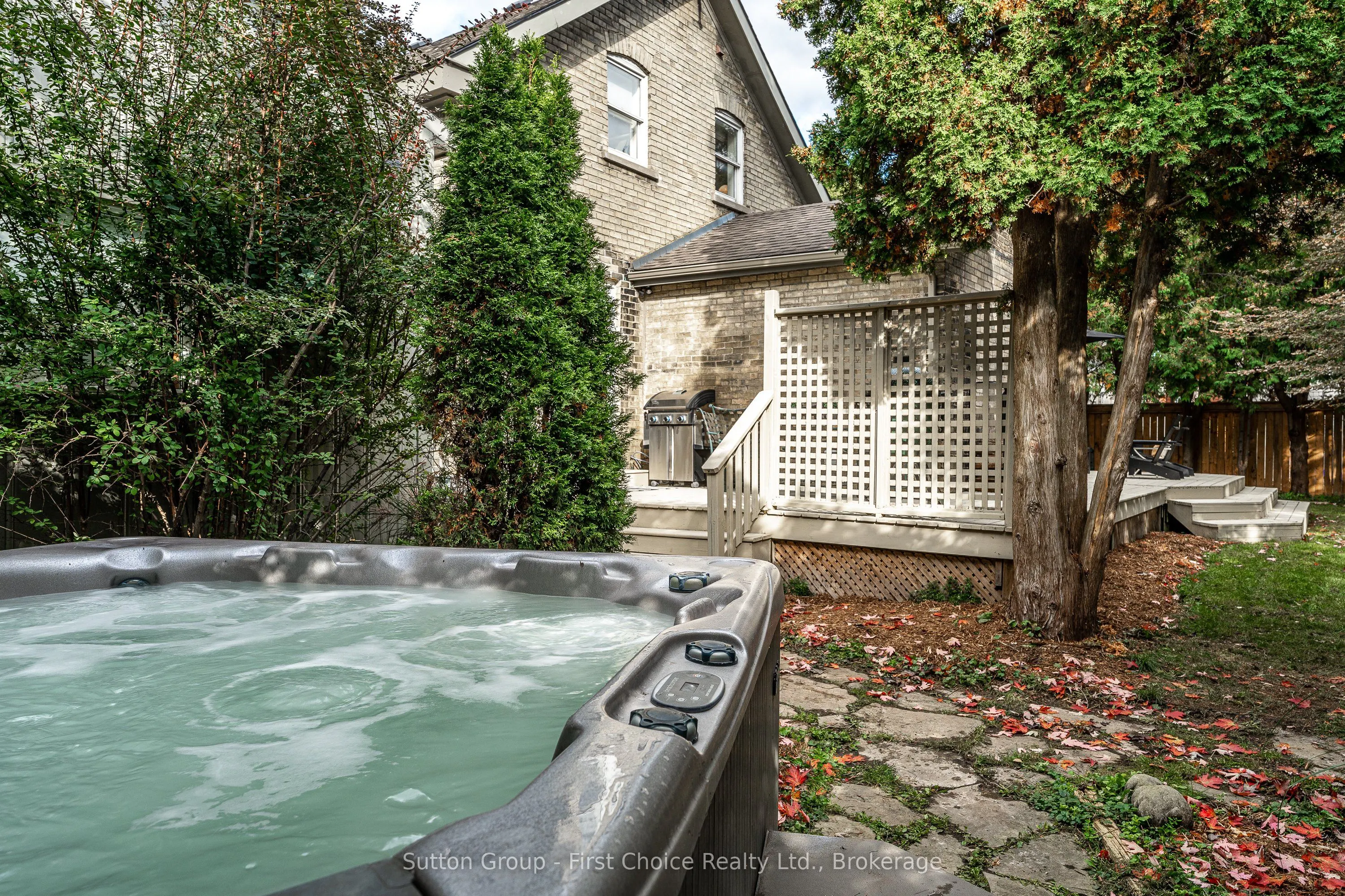 109 Cobourg Street