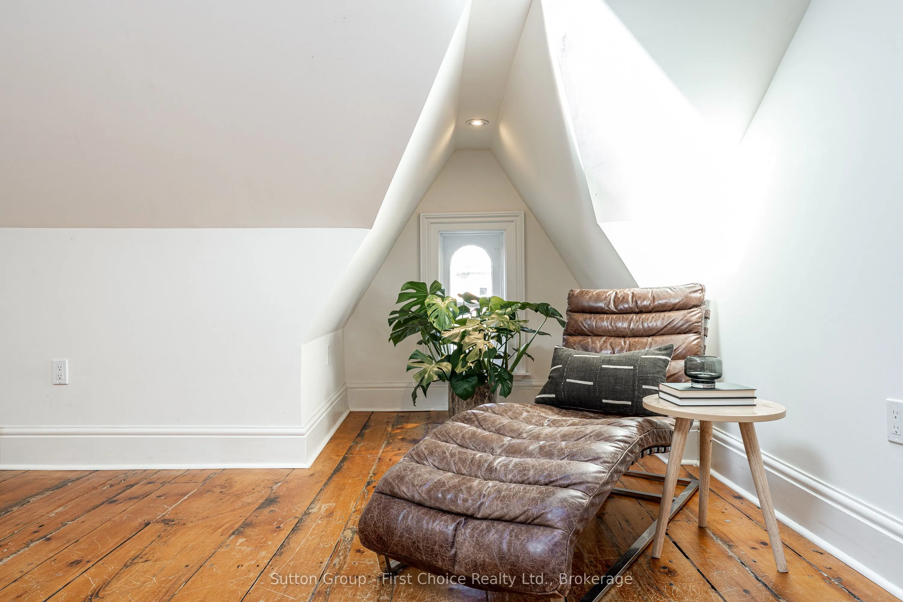 109 Cobourg Street