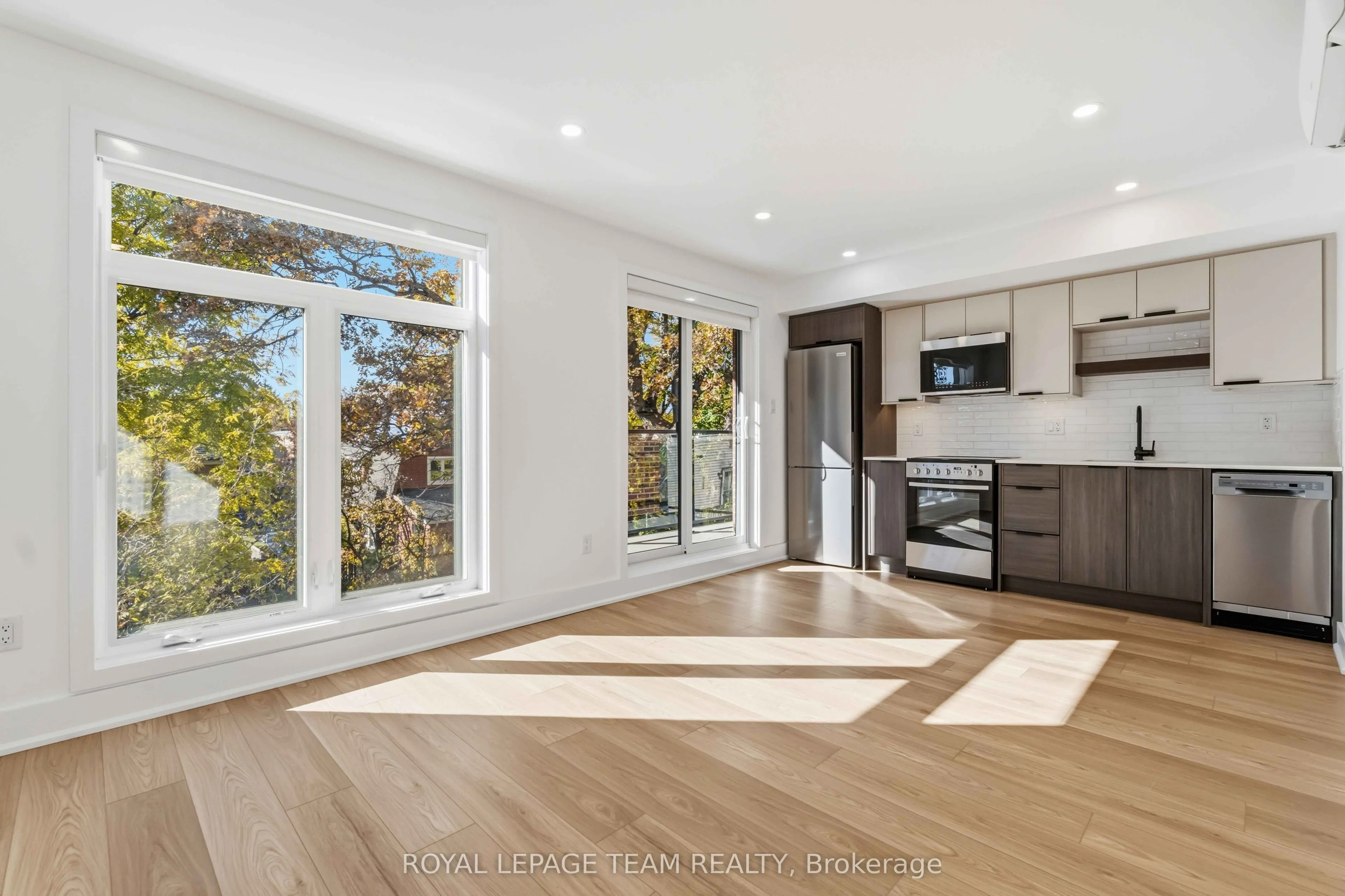 100 Hamilton Avenue N #8