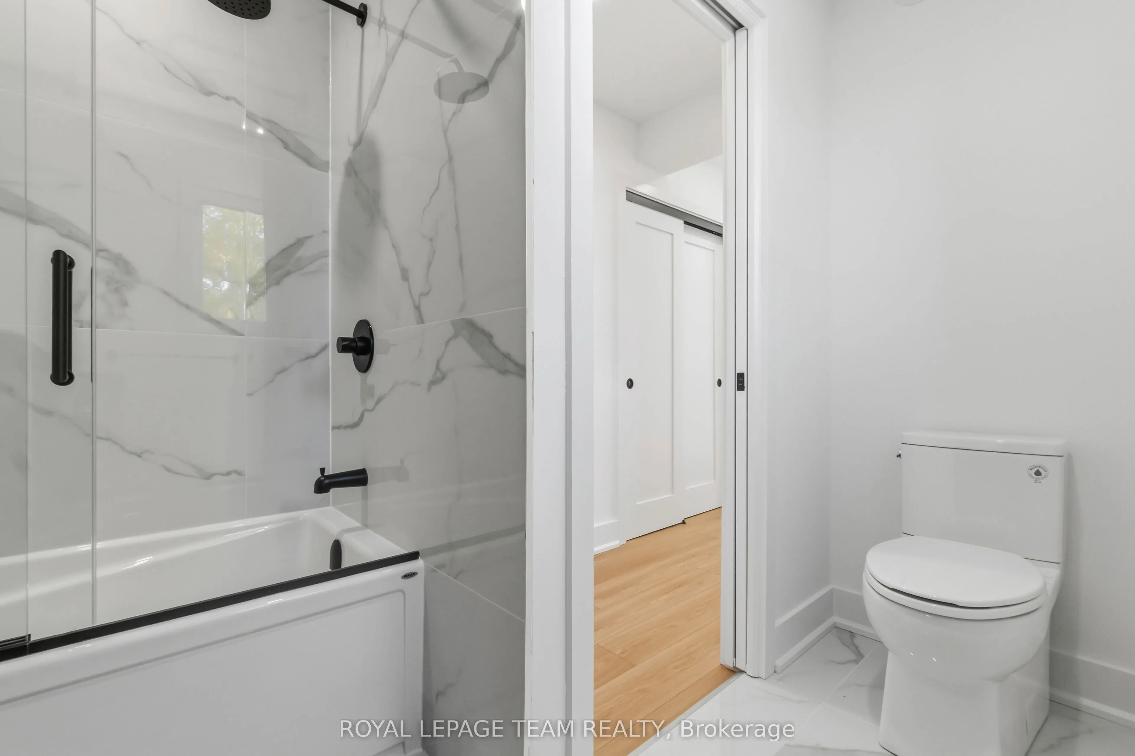 100 Hamilton Avenue N #8