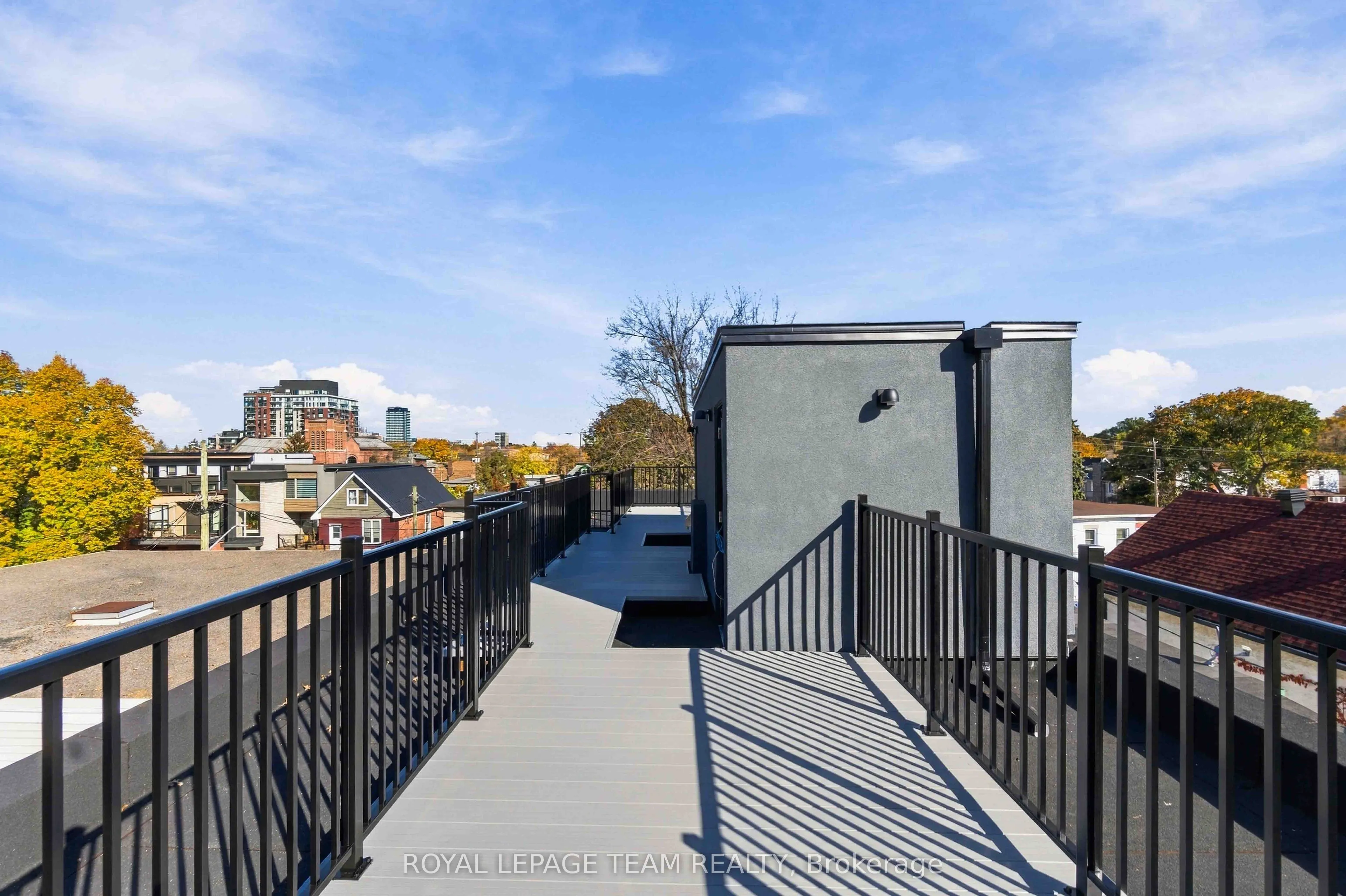 100 Hamilton Avenue N #8