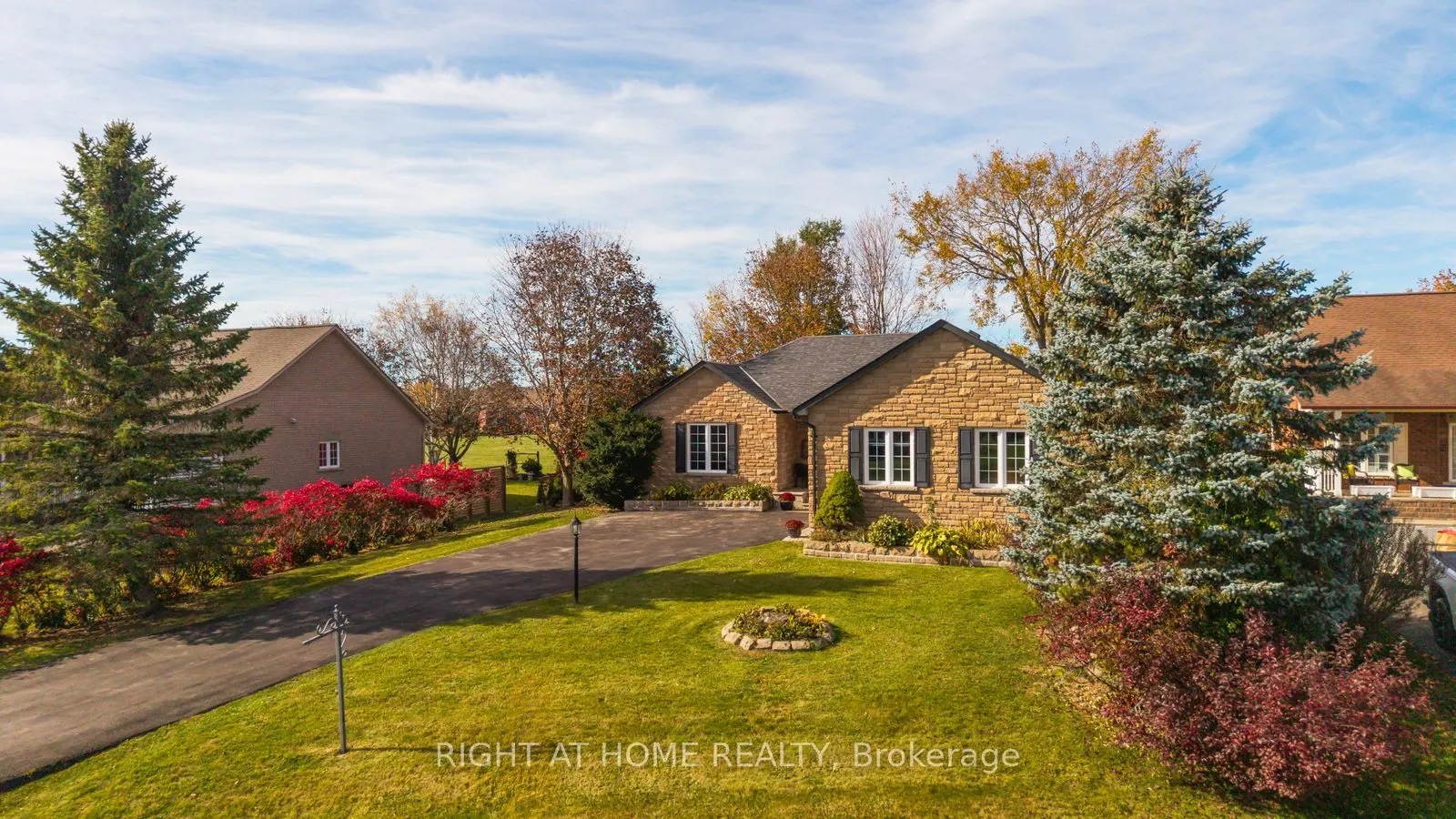 21 Crescent Moon Lane