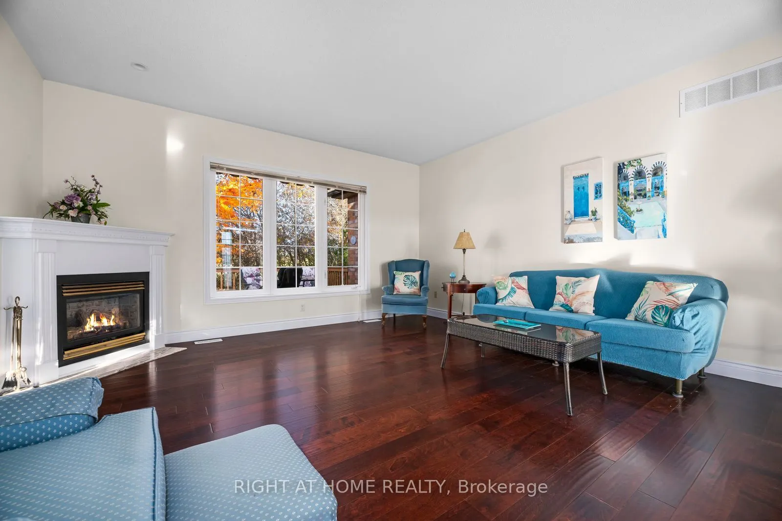 21 Crescent Moon Lane