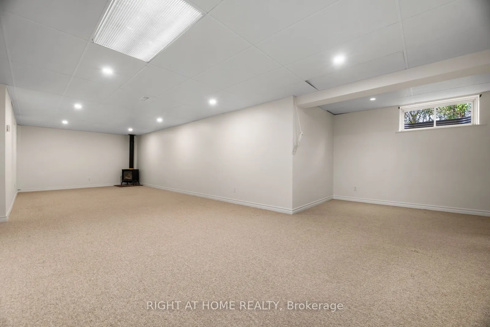 21 Crescent Moon Lane