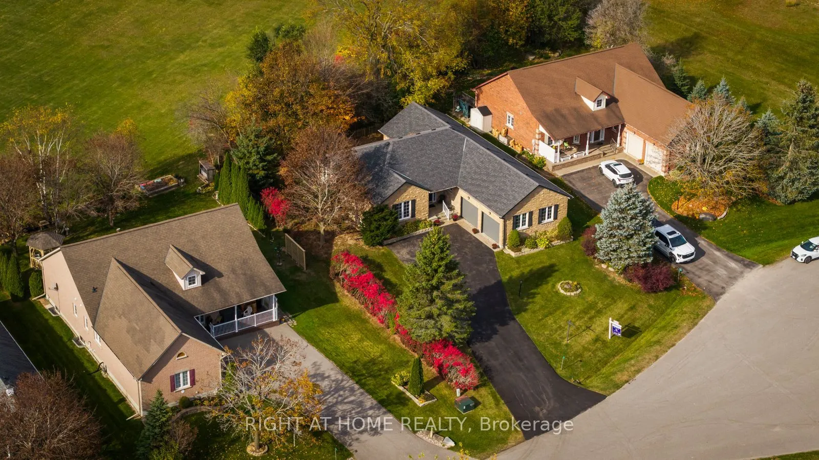 21 Crescent Moon Lane
