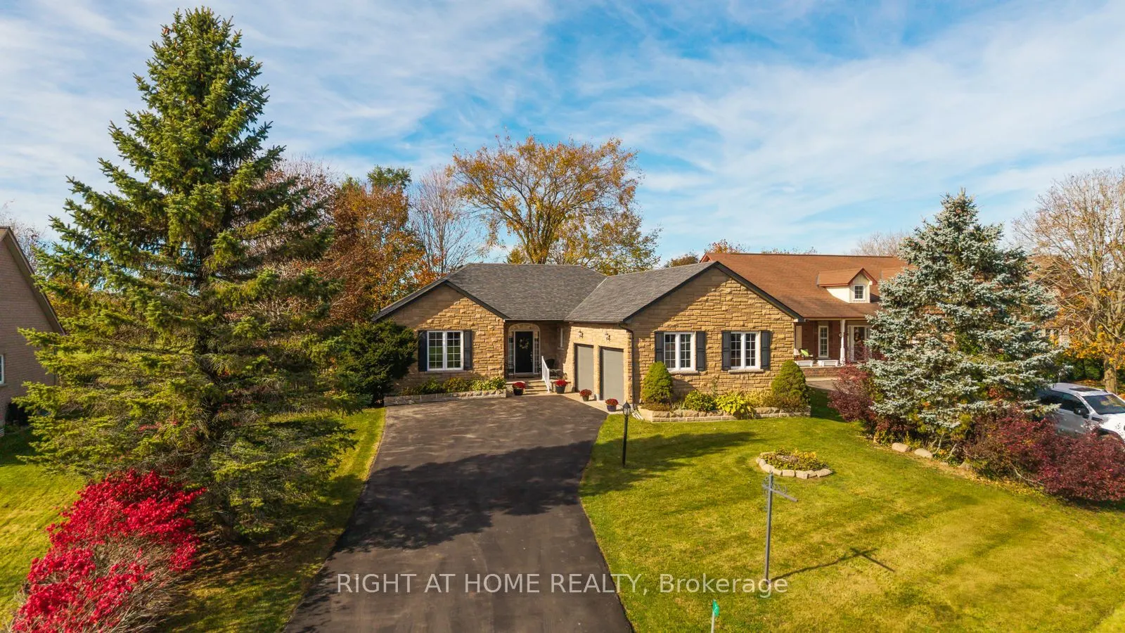 21 Crescent Moon Lane