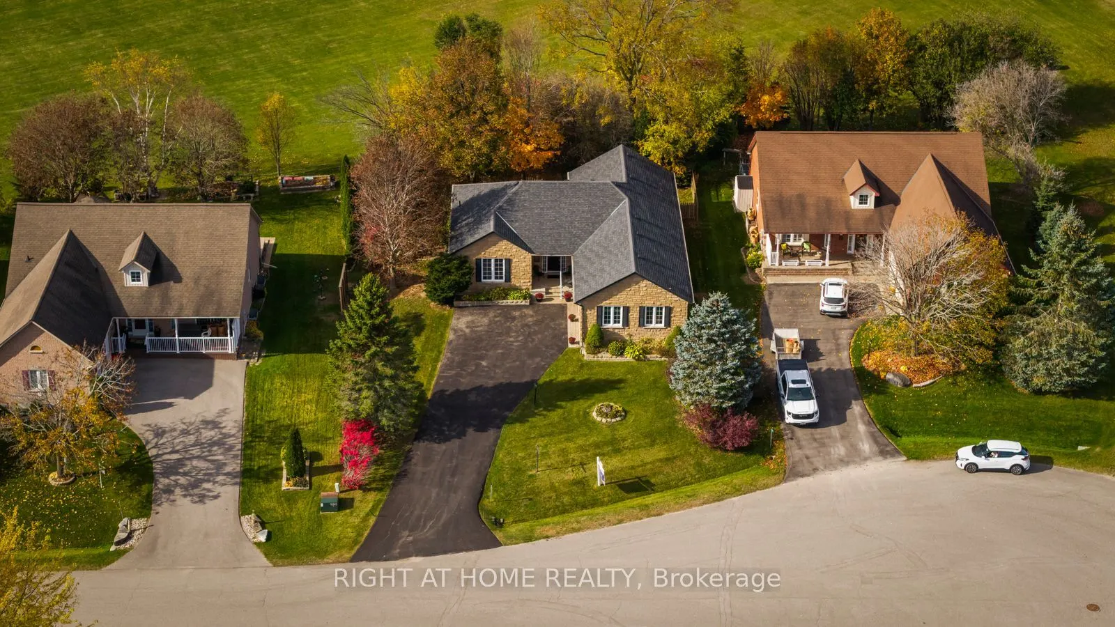 21 Crescent Moon Lane