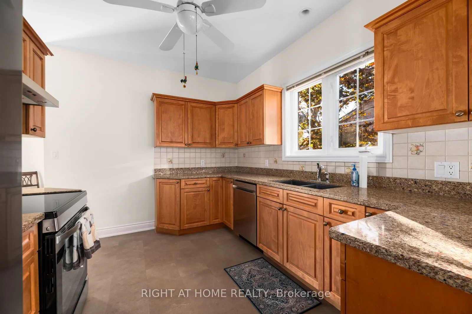 21 Crescent Moon Lane