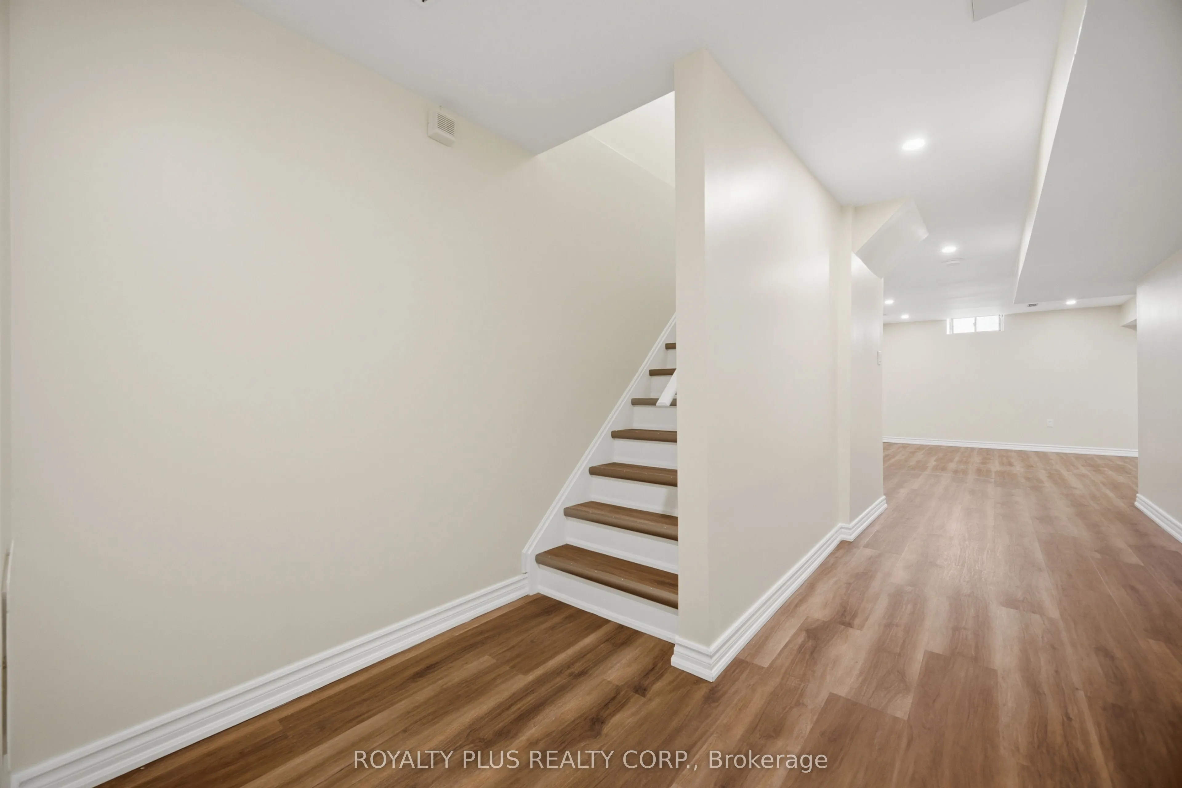 116 Echovalley Drive