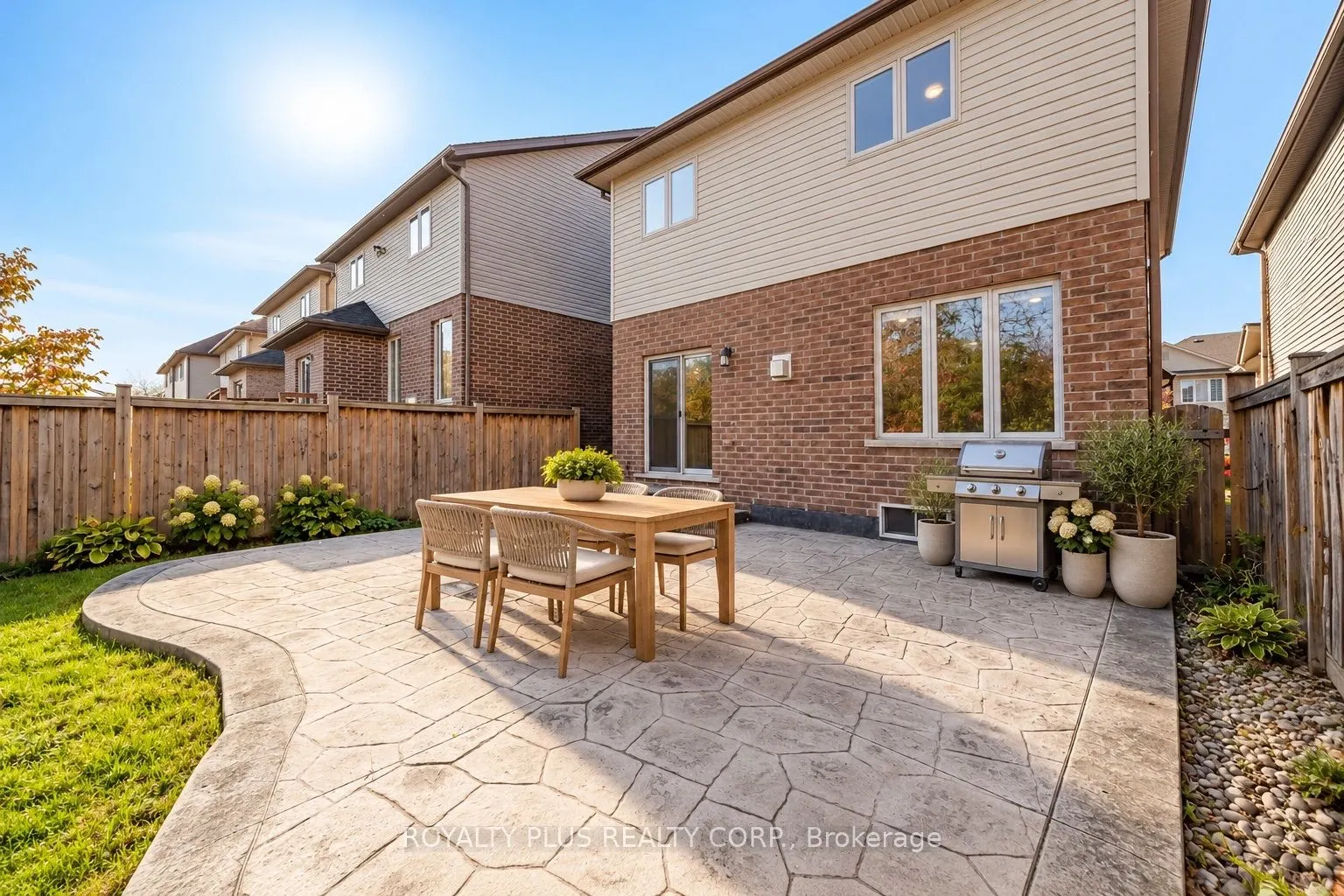 116 Echovalley Drive